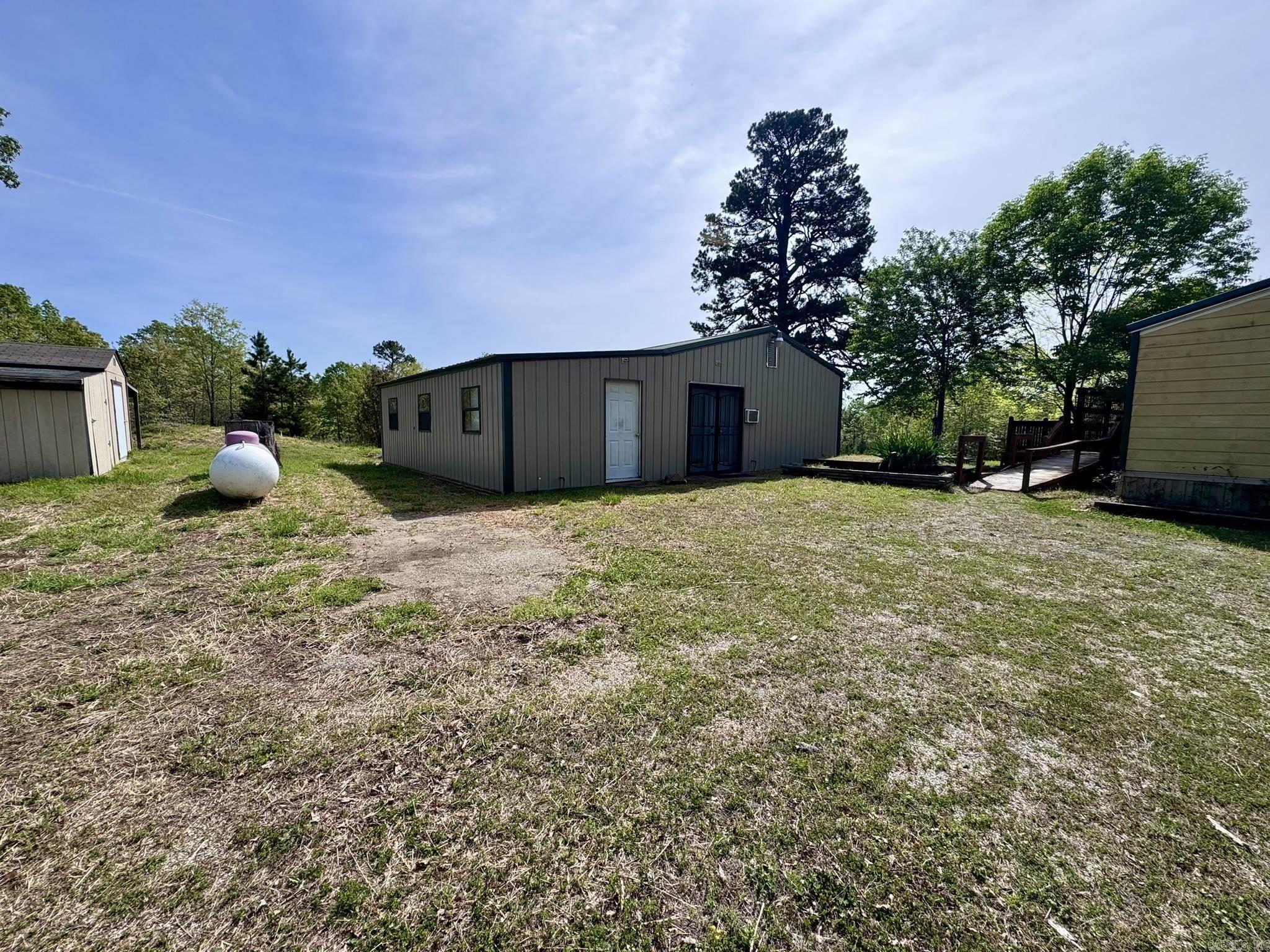 Pine Tree 2nd - Residential