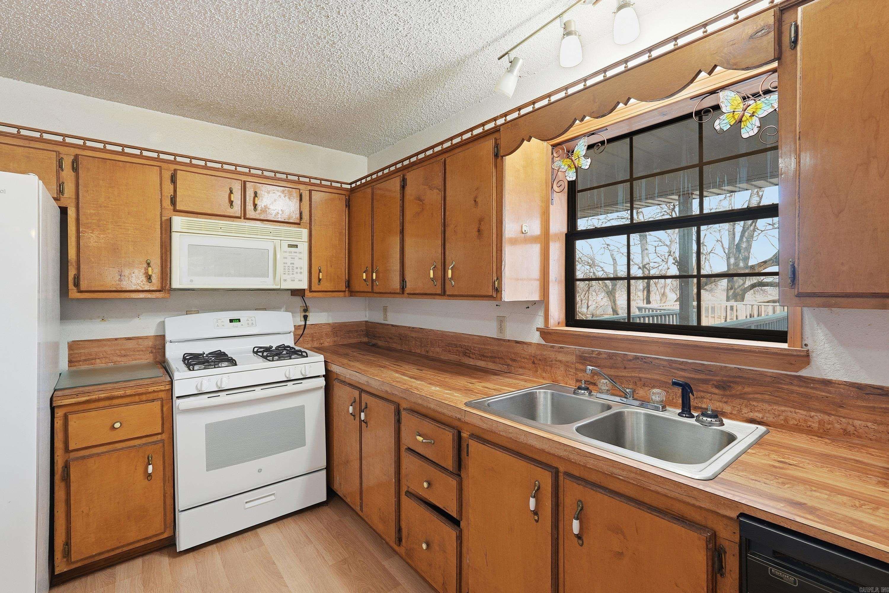 TURKEY RUN ESTATES - Residential