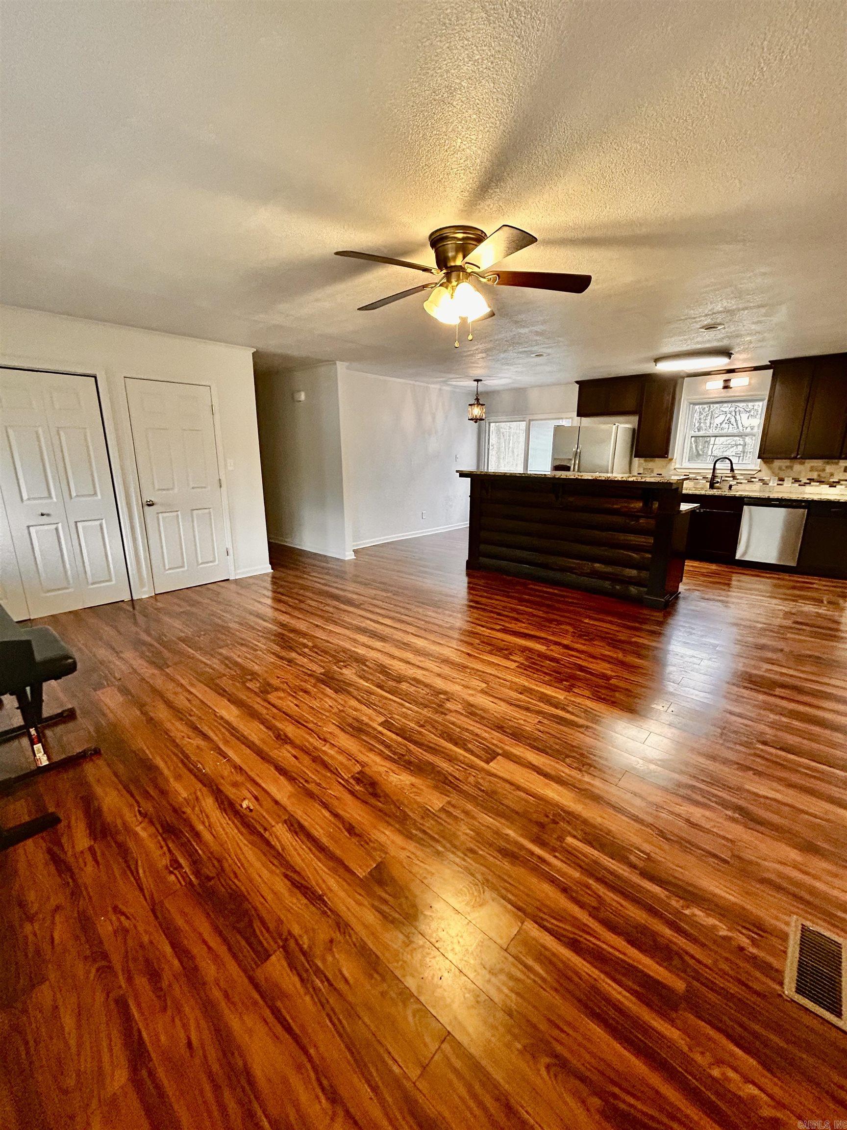 Hamilton Crest - Residential