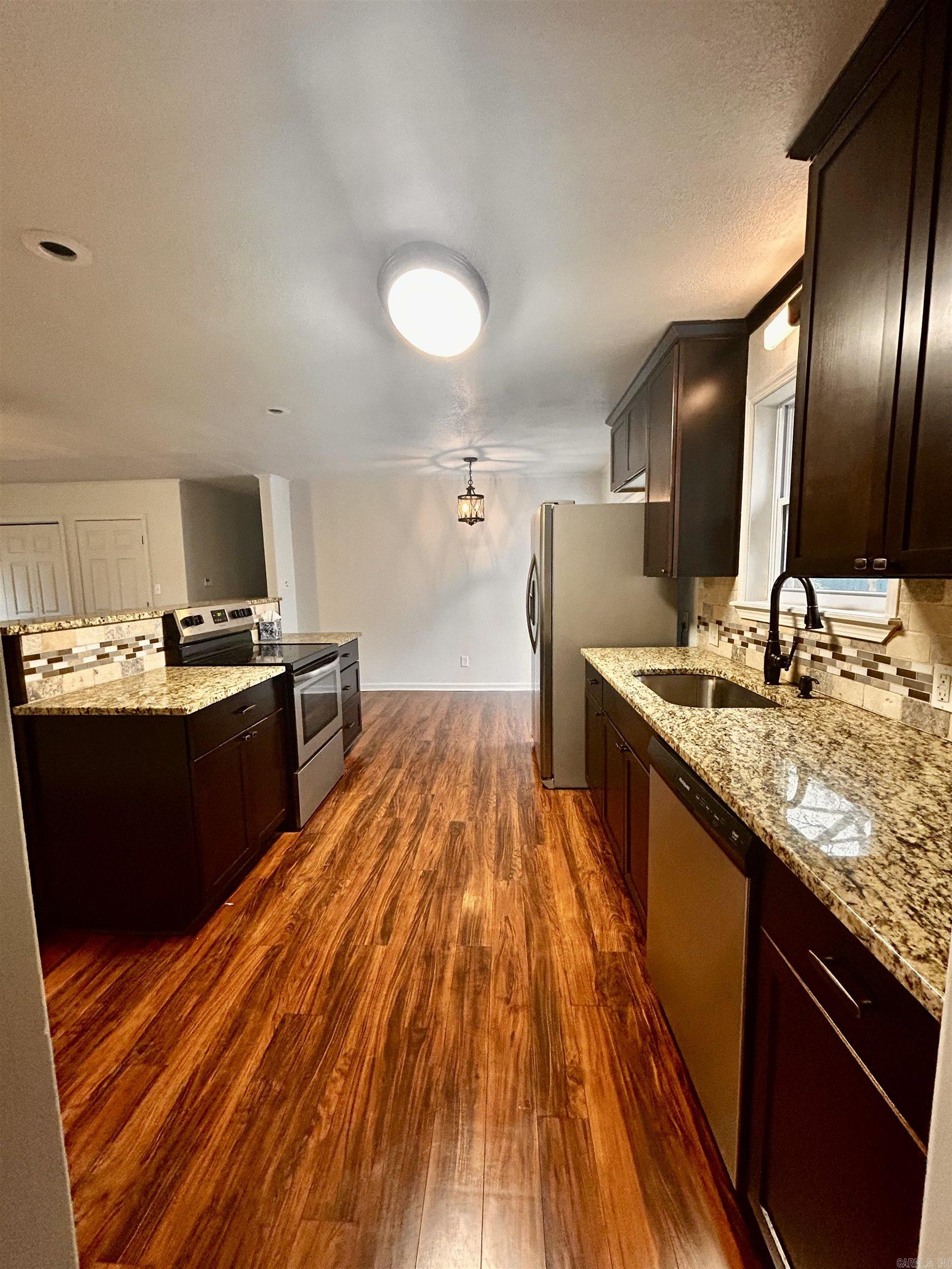 Hamilton Crest - Residential