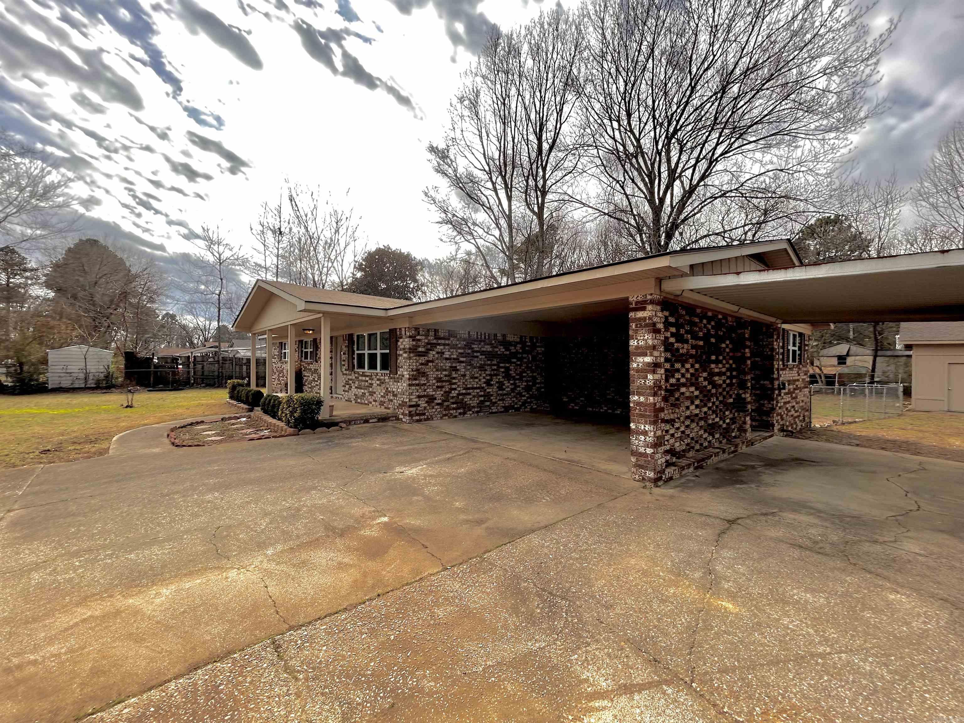 Hamilton Crest - Residential