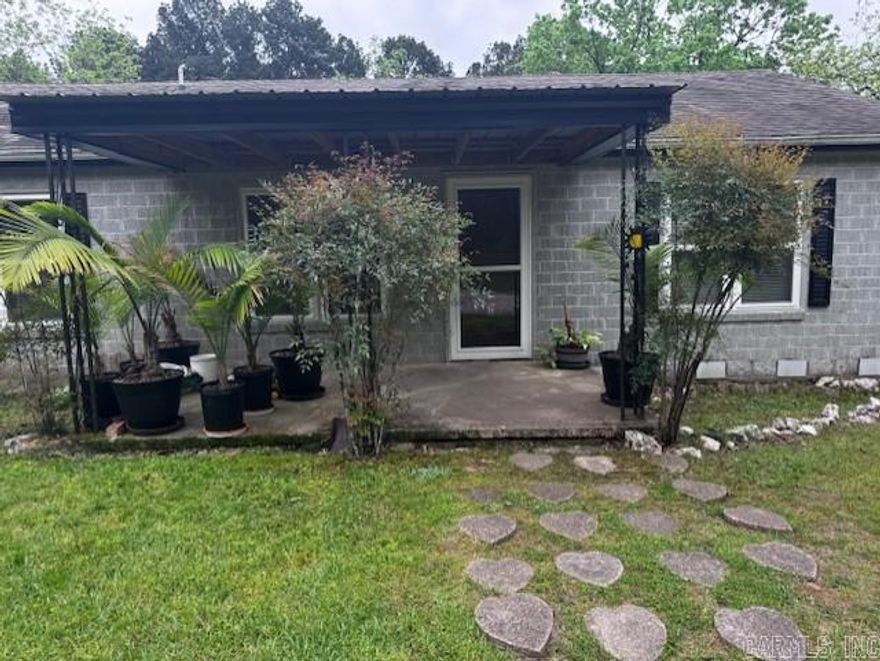 This 3-bedroom, 1-bath home sits on a total of 5.64 acres (including an adjoining 1-acre parcel) in the desirable Lakeside School District. Conveniently located just minutes from shopping, medical facilities, and schools, this property offers both privacy and accessibility. The land features a fenced area, perfect for pets or children to play safely, along with a large pond ready to be stocked for fishing—ideal for enjoying peaceful country living. The home itself is a great opportunity for someone looking to add their personal touch. Some renovations have already been done, saving you time and effort. Key updates include new windows, a 3-year-old HVAC system, and a whole-home Generac generator for added peace of mind. This property offers so much potential and is ready to be transformed into your dream home.