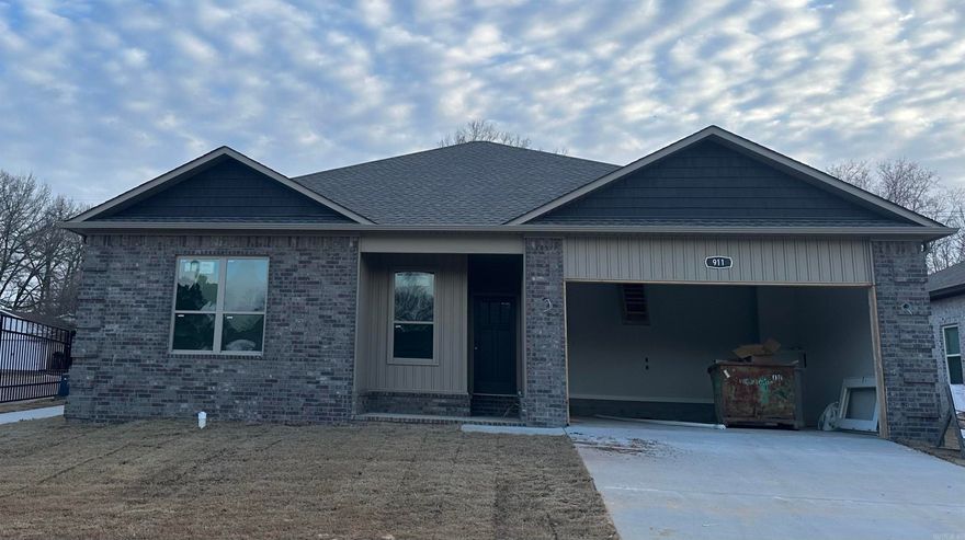 Beautiful new construction Patio home close to shopping and restaurants. Spilt floor plan, good size rooms, kitchen/breakfast area/living room combo.  Covered patio, two car garage. Beautiful large walk in tiled shower in master bathroom. This home has luxury vinyl flooring throughout.  Don't miss out on a wonderful home.  This neighborhood is gated.  Please contact listing agent for more details. .