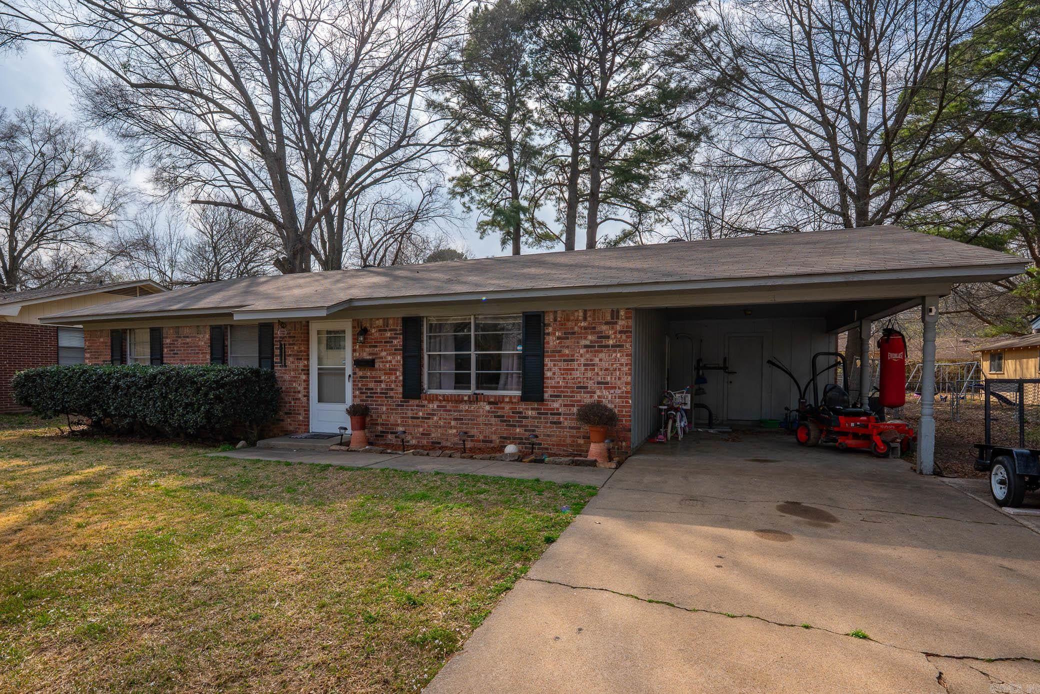 Welcome to 24 Meadowbrook, a charming 3-bedroom, 1.5-bath home in the heart of Conway, AR. This inviting property boasts a spacious layout, perfect for families or anyone looking to enjoy a cozy space with room to grow. The fully fenced backyard offers privacy and plenty of space for outdoor activities, making it an ideal spot for pets, children, or gardening. Located just minutes from both Hendrix College and the University of Central Arkansas, this home is perfect for students, faculty, or anyone who enjoys being close to these vibrant campuses. With easy access to local shops, restaurants, and parks, 24 Meadowbrook is the perfect place to call home. Don't miss your chance to own this well-located, comfortable home! Call Today!
