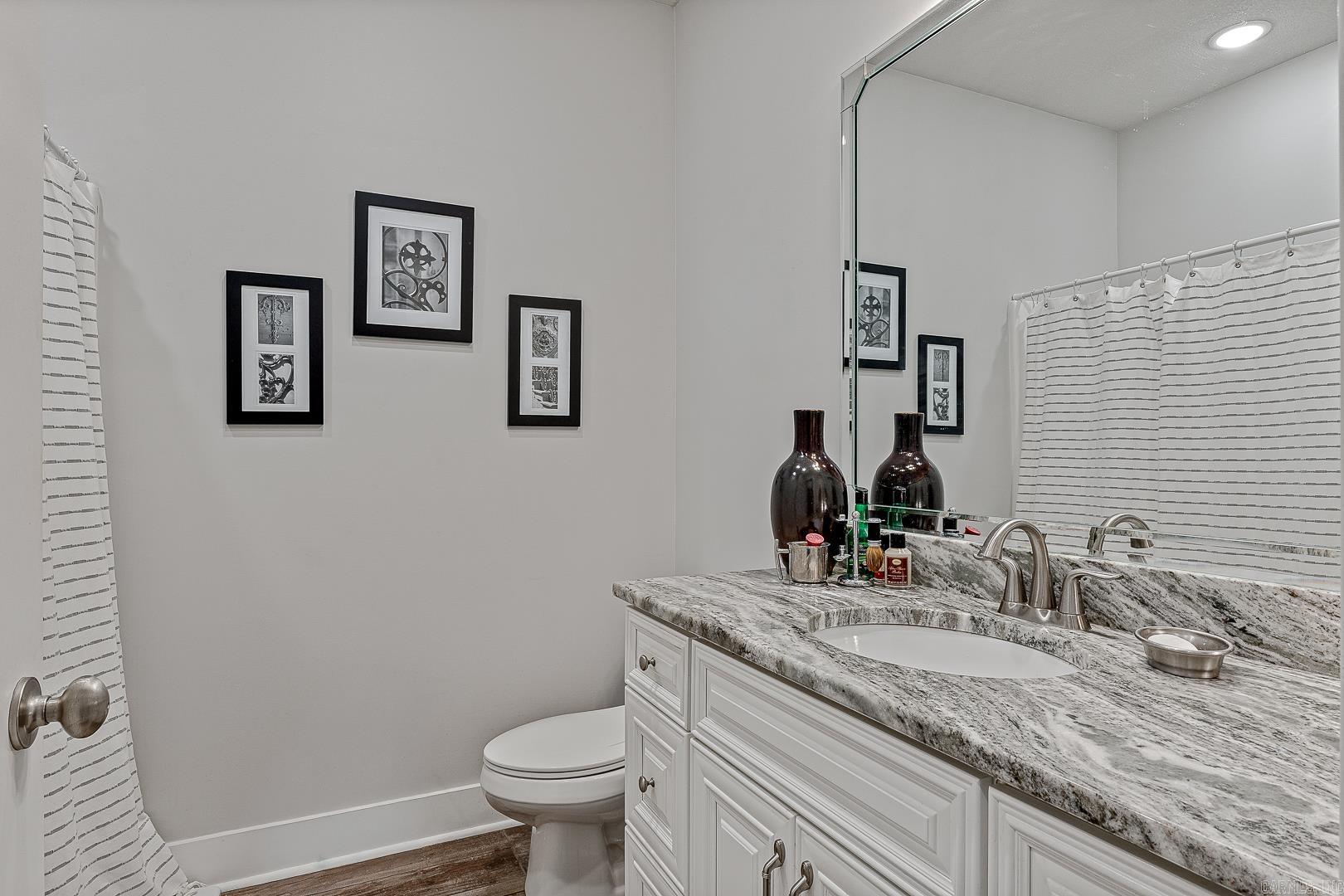 CYPRESS POINT - Residential