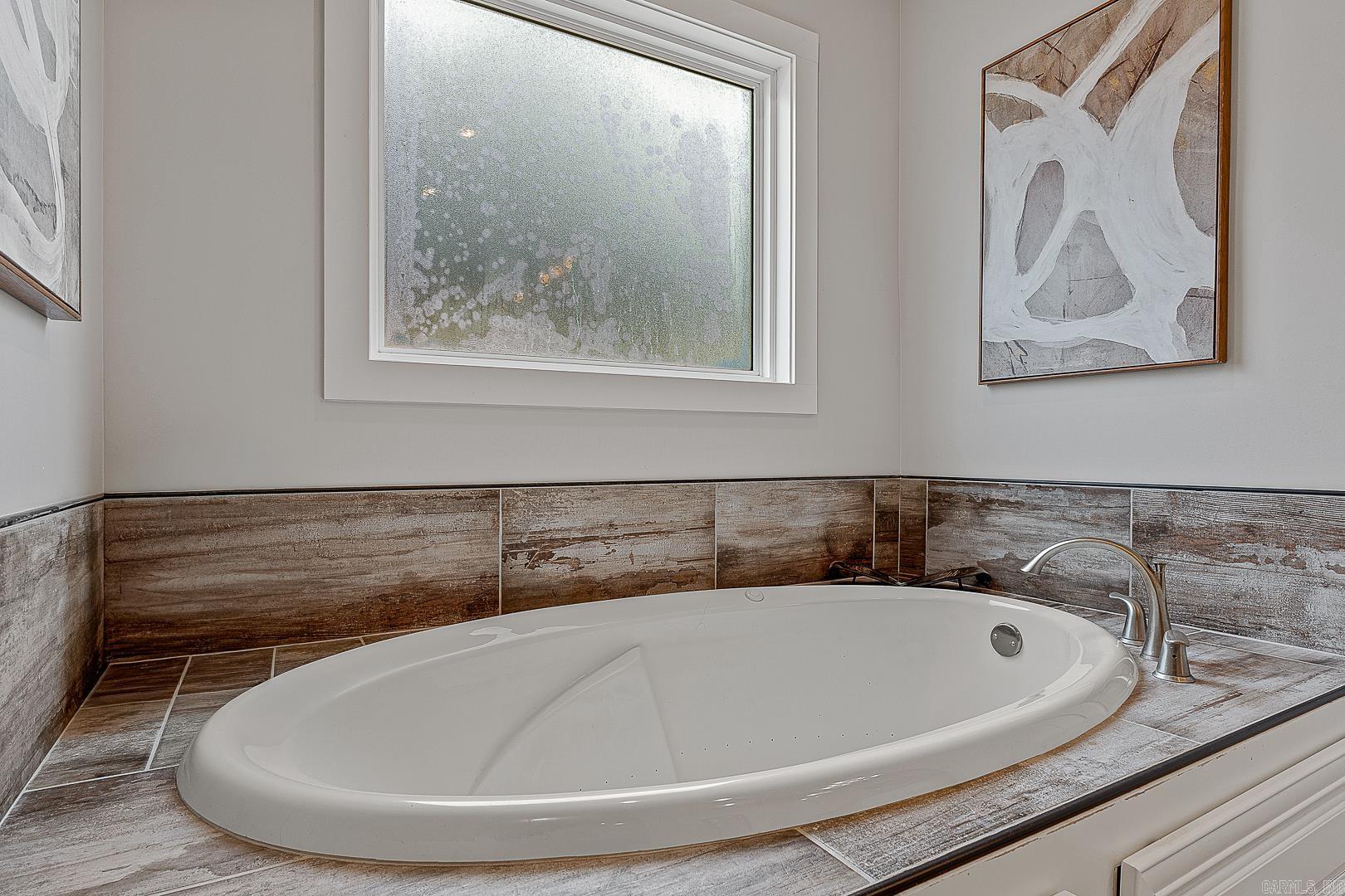 CYPRESS POINT - Residential