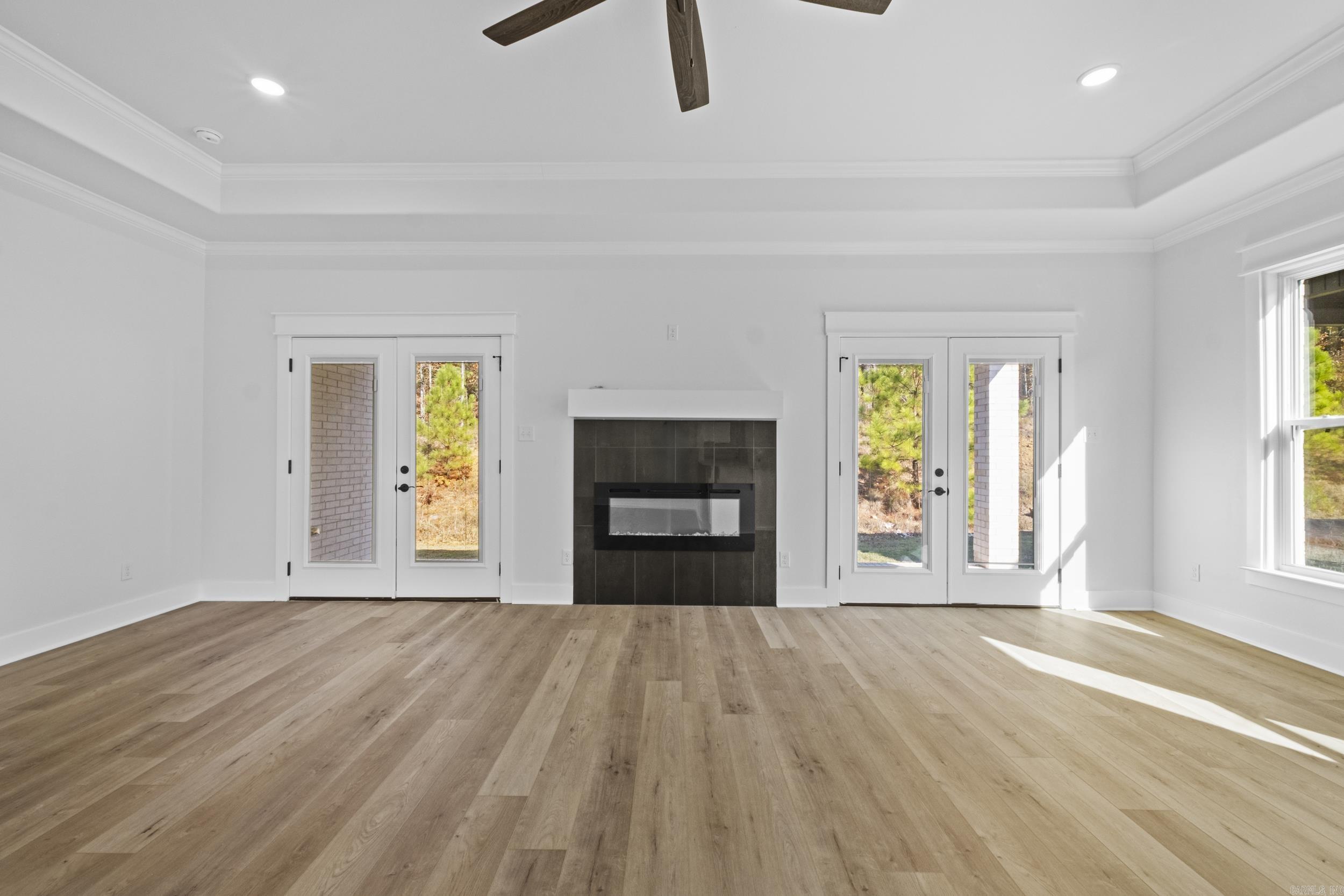 WANDERING RIDGE - Residential