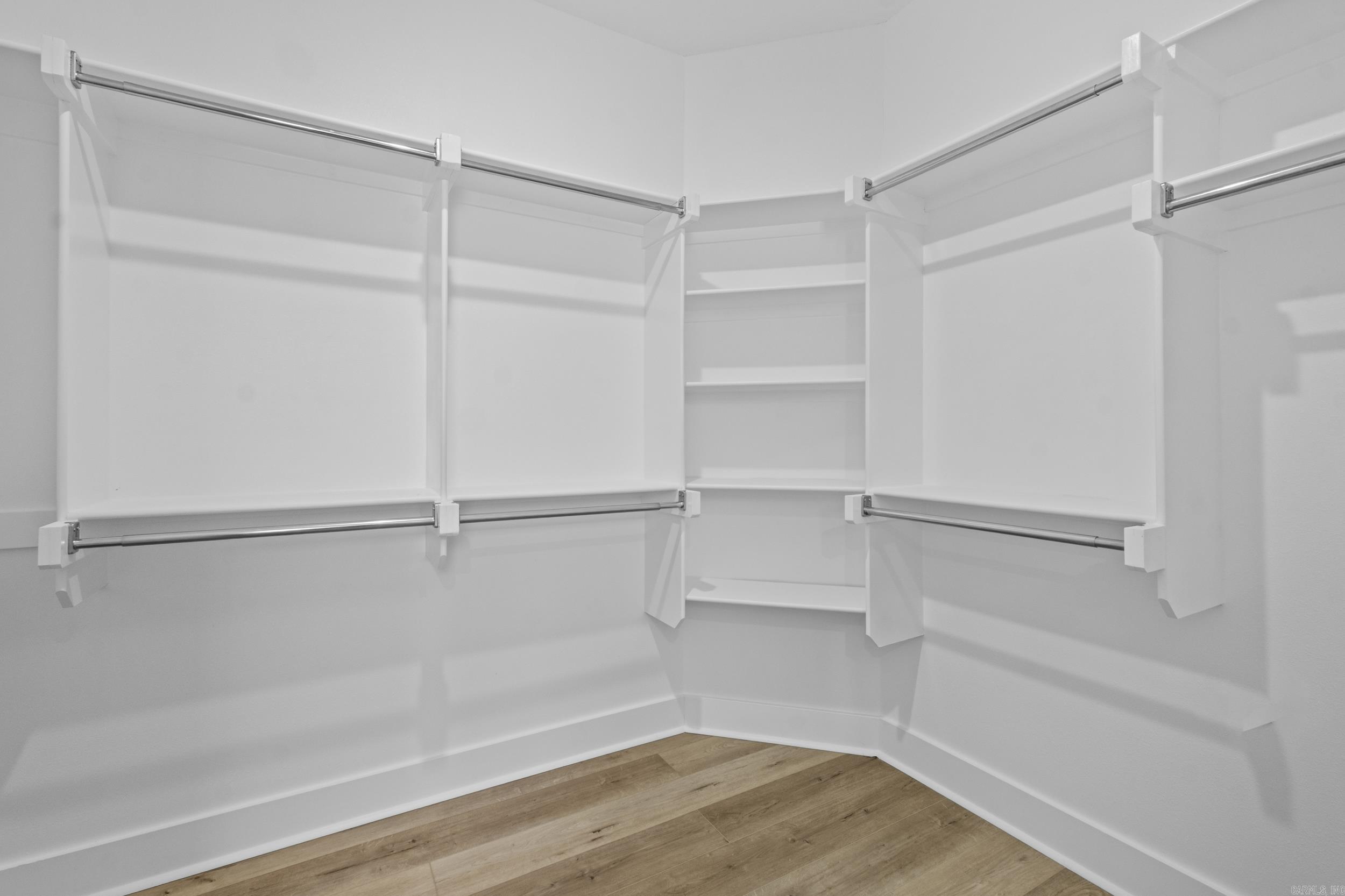 WANDERING RIDGE - Residential