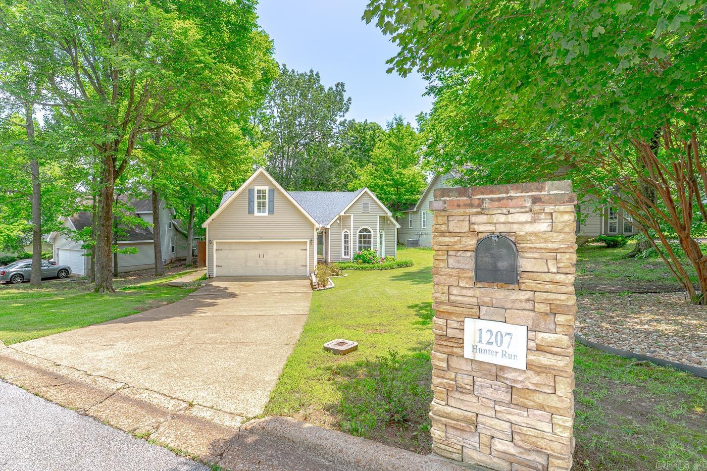 HUNTERS RUN - Residential