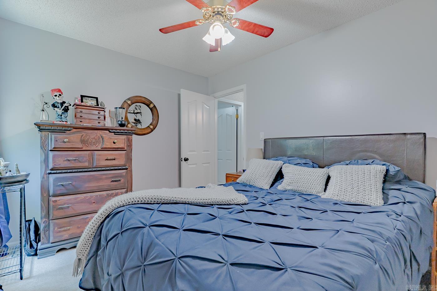 HUNTERS RUN - Residential