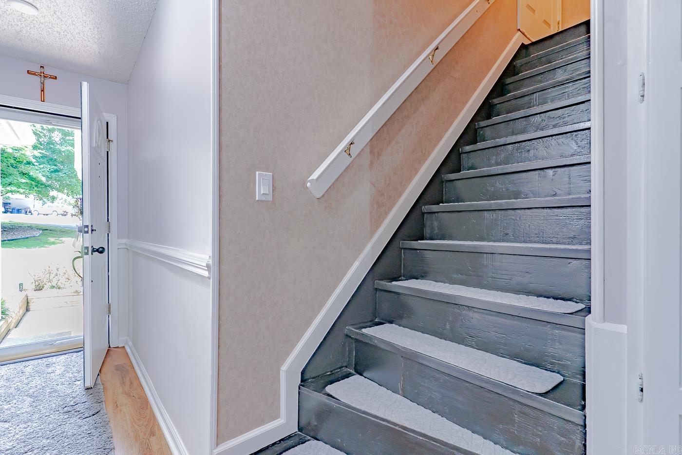 HUNTERS RUN - Residential
