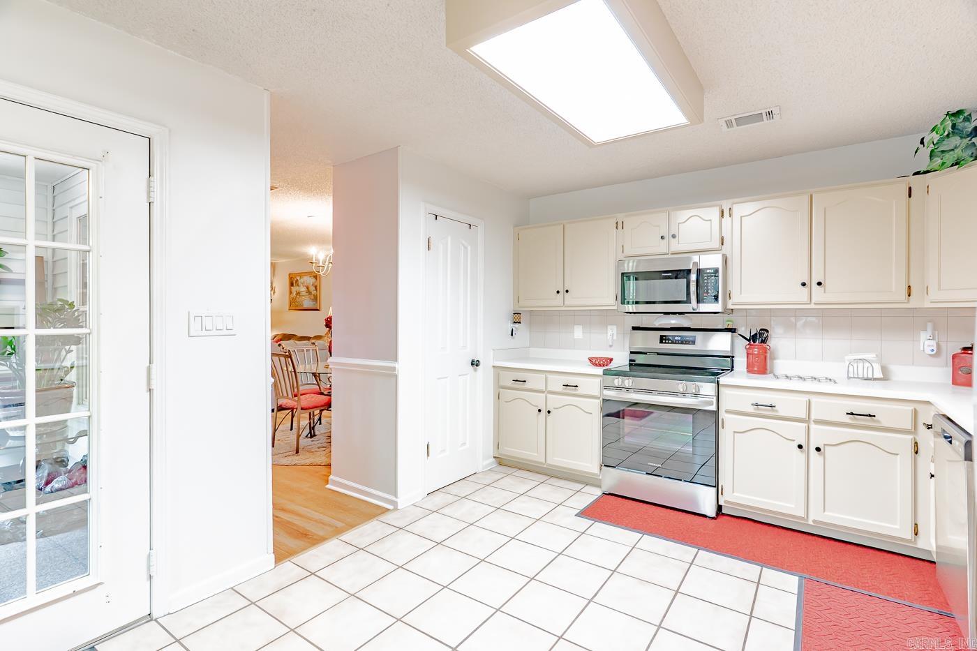 HUNTERS RUN - Residential