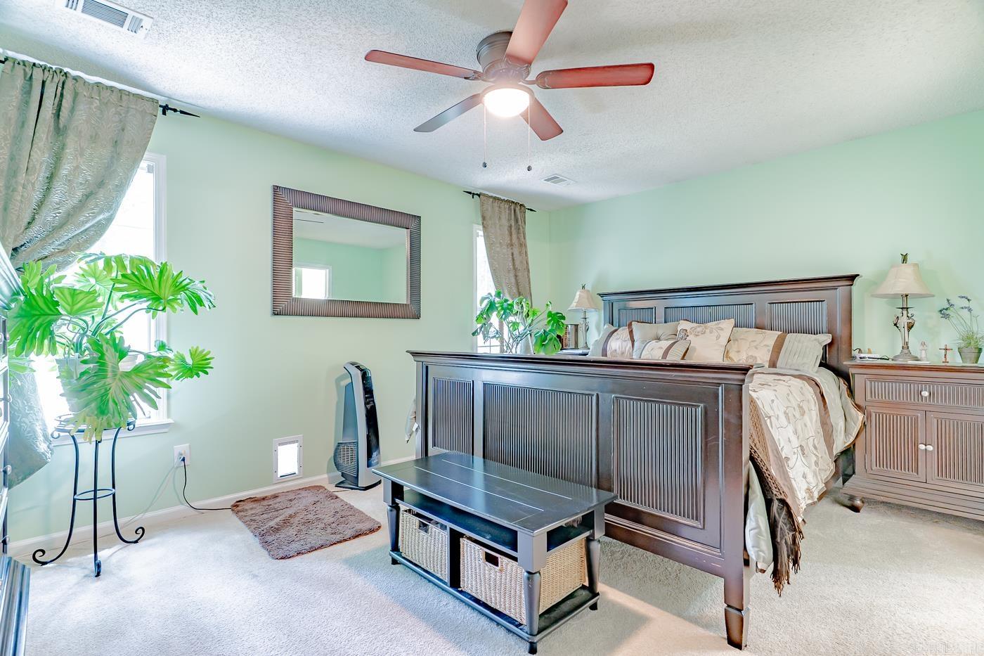 HUNTERS RUN - Residential