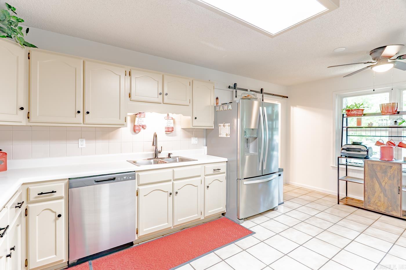 HUNTERS RUN - Residential