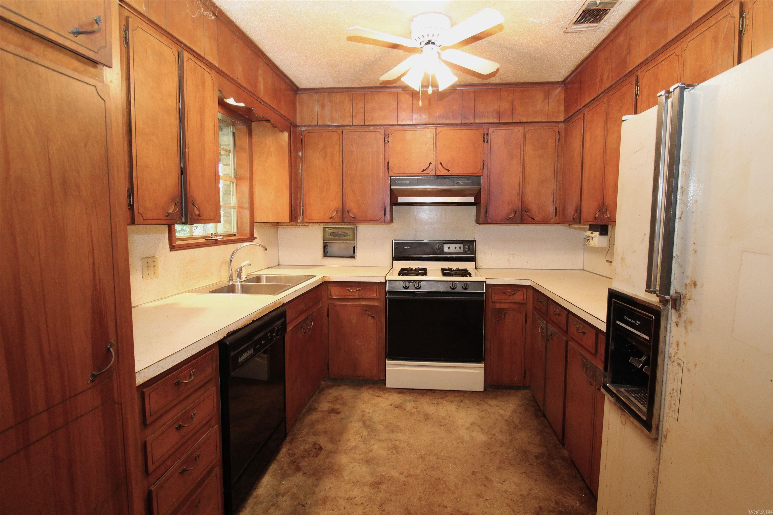 PINE GROVE NORTH ADDN - Residential