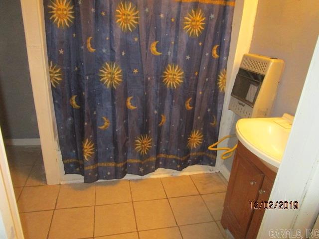 10-2N-13 - Residential Lease