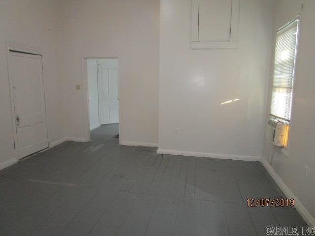 10-2N-13 - Residential Lease