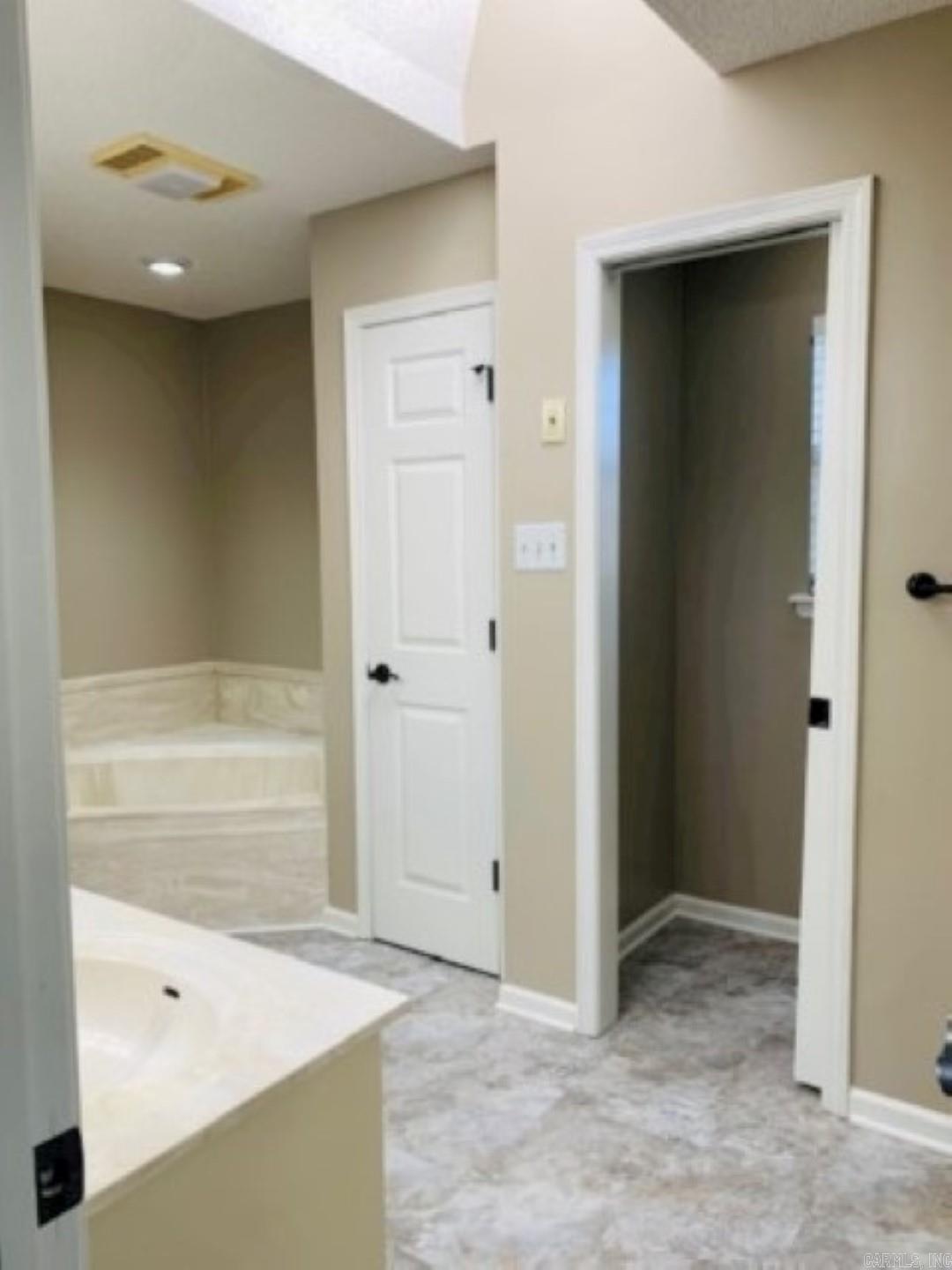 Sun Terrance - Residential Lease