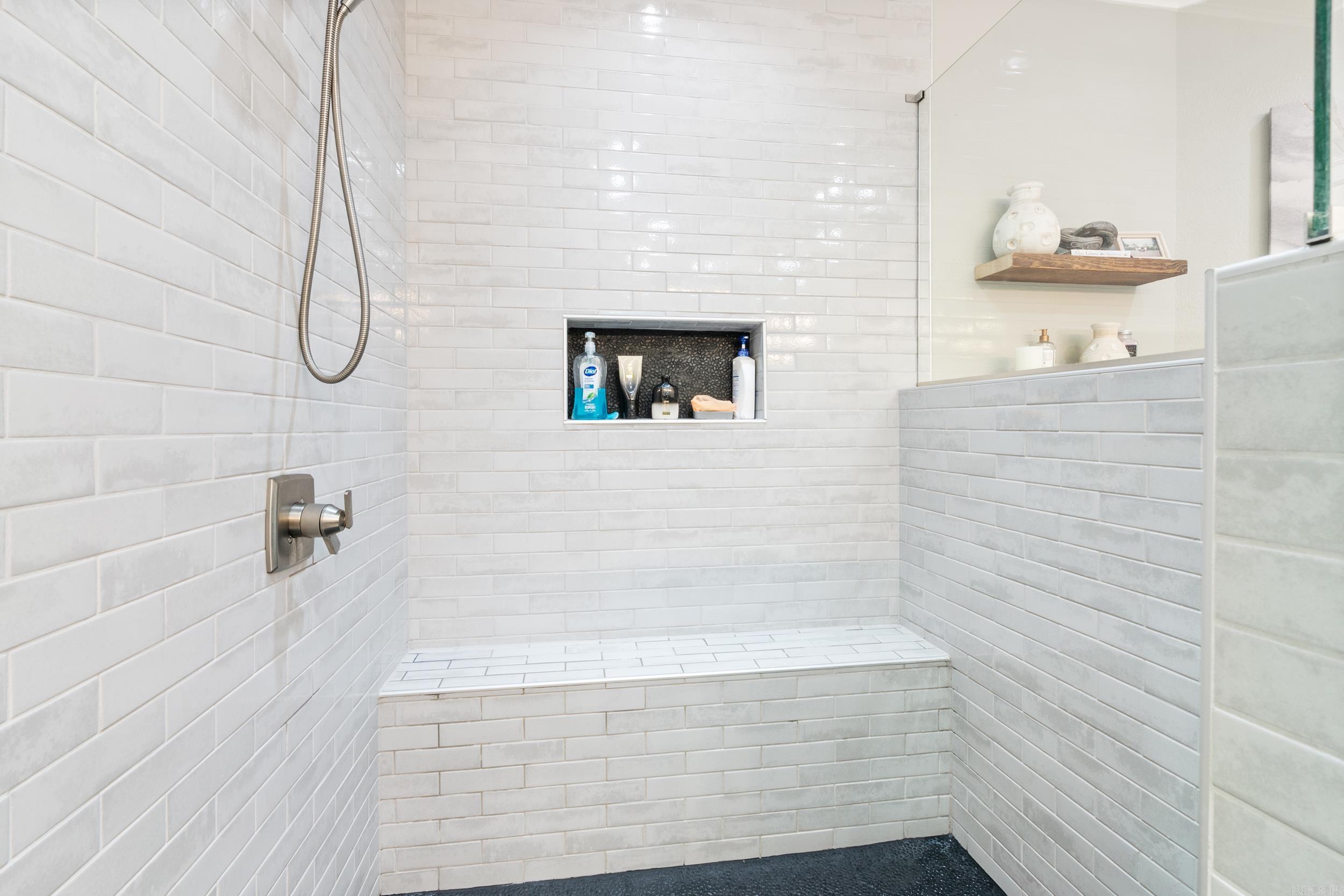 MEADOW RIDGE ESTATES - Residential