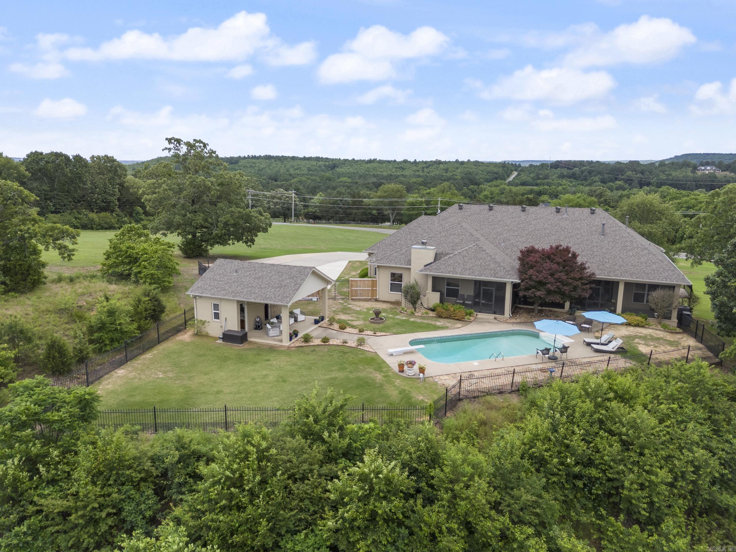 MEADOW RIDGE ESTATES - Residential