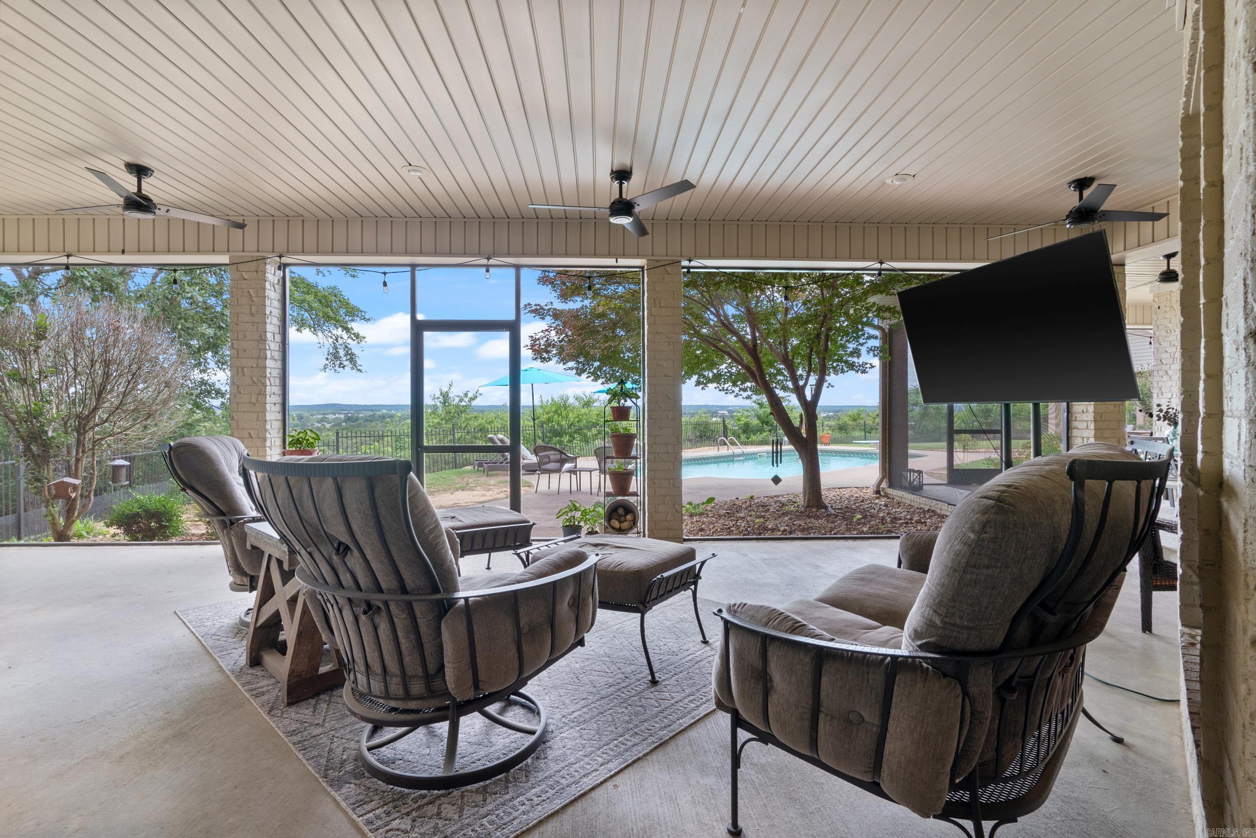 MEADOW RIDGE ESTATES - Residential