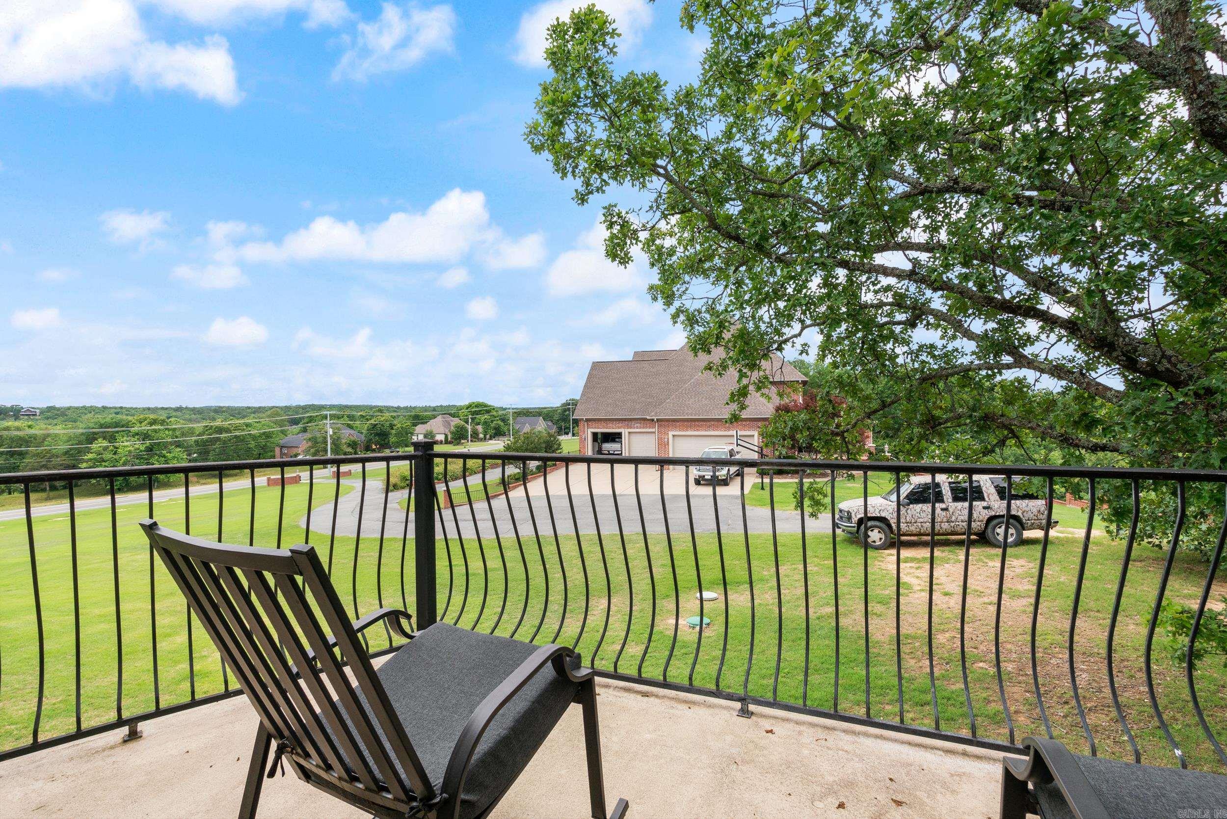 MEADOW RIDGE ESTATES - Residential