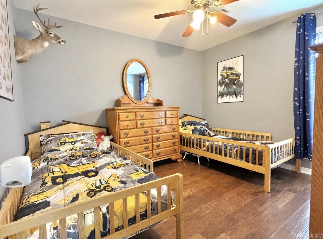 SKYLINE MEADOWS - Residential