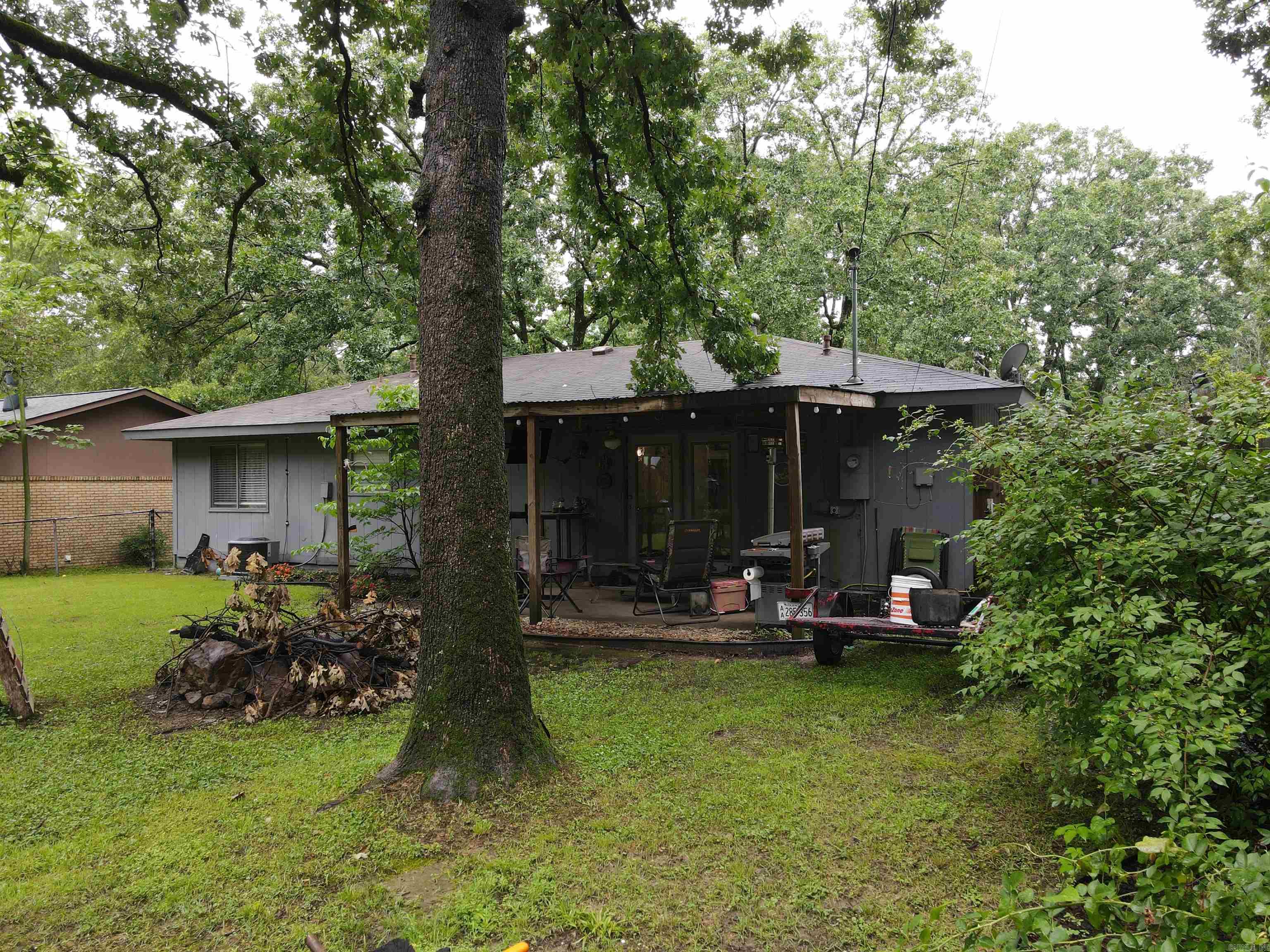 NORTH HILLS MANOR - Residential