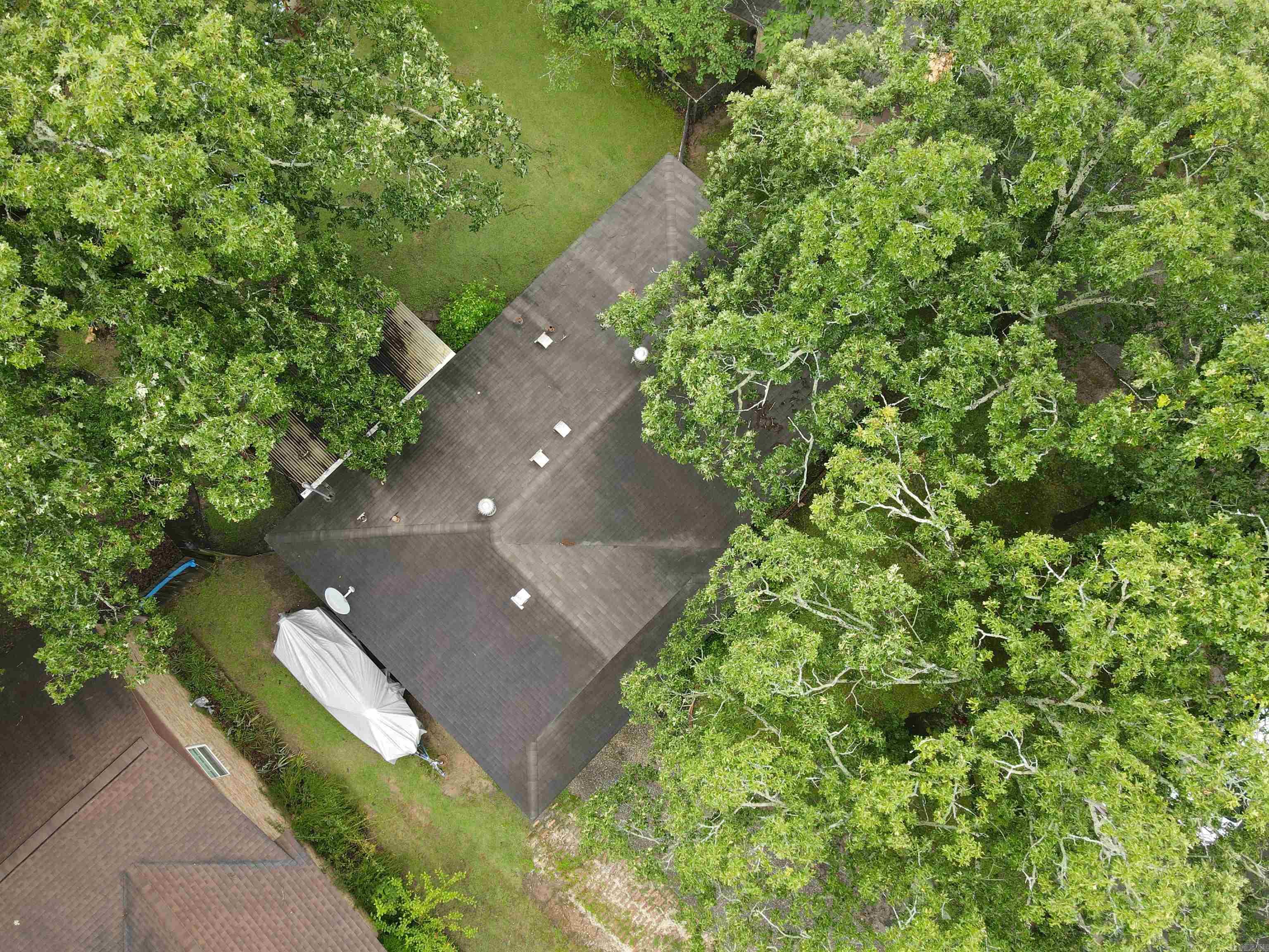 NORTH HILLS MANOR - Residential