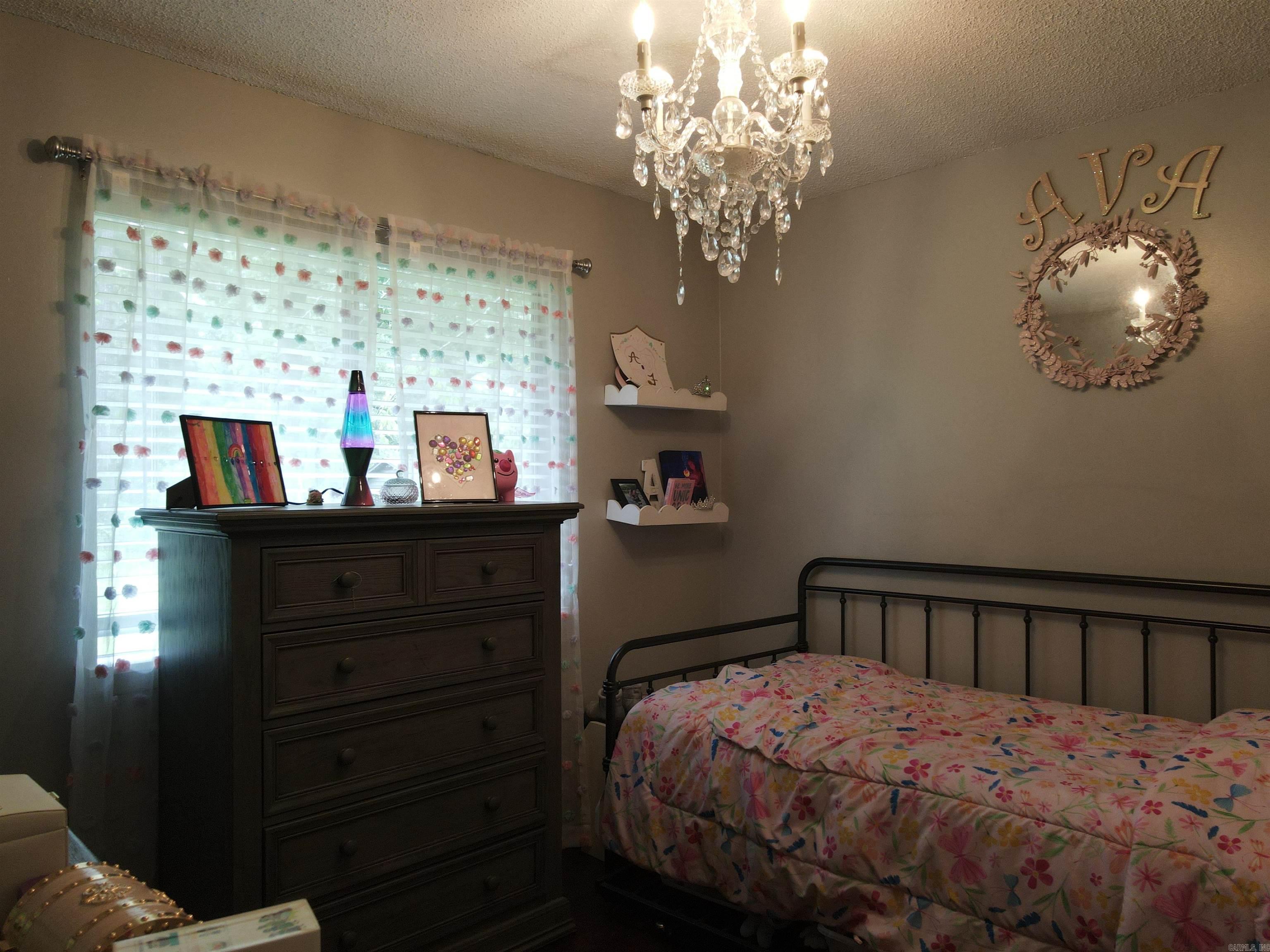 NORTH HILLS MANOR - Residential