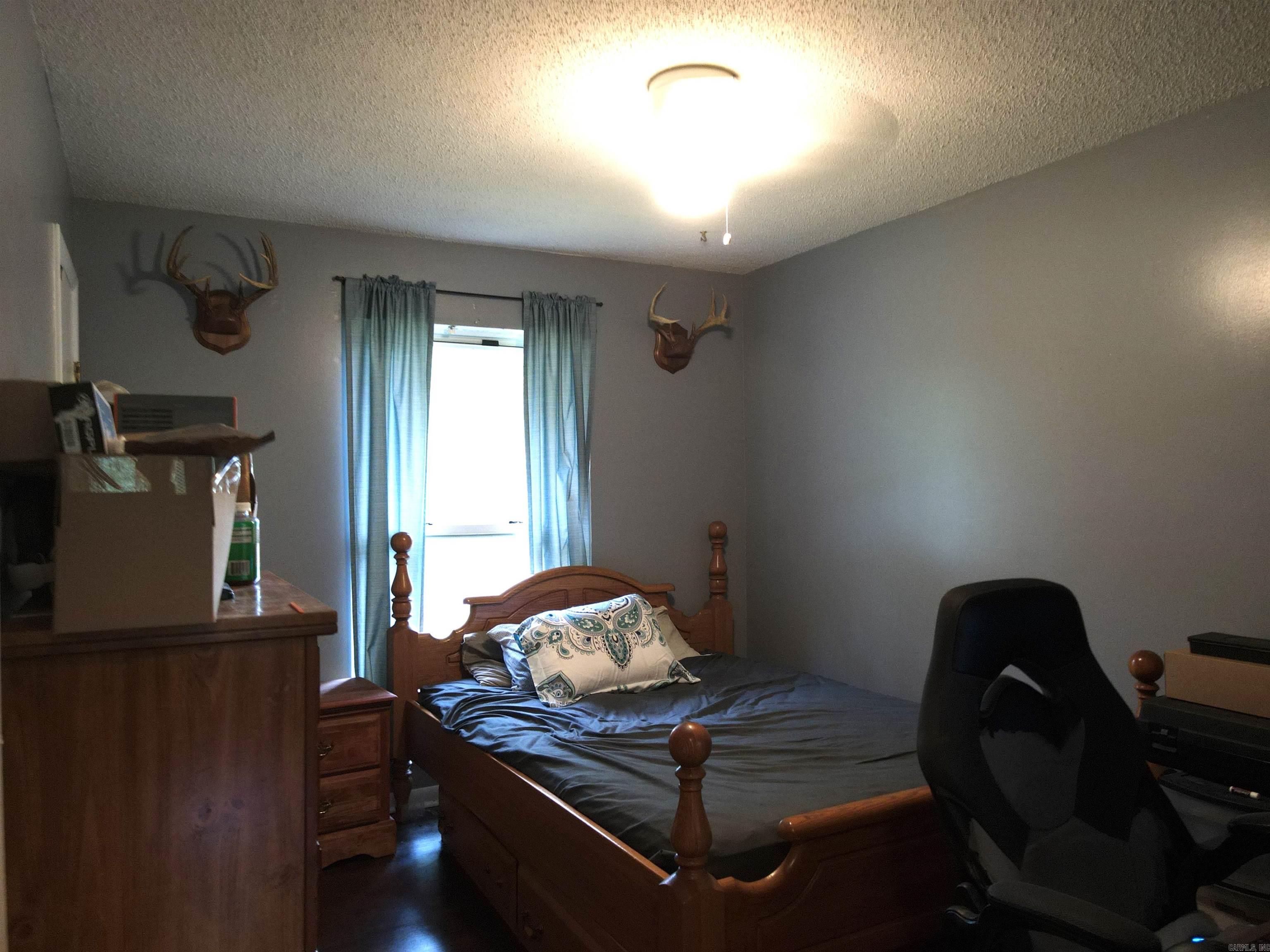 NORTH HILLS MANOR - Residential