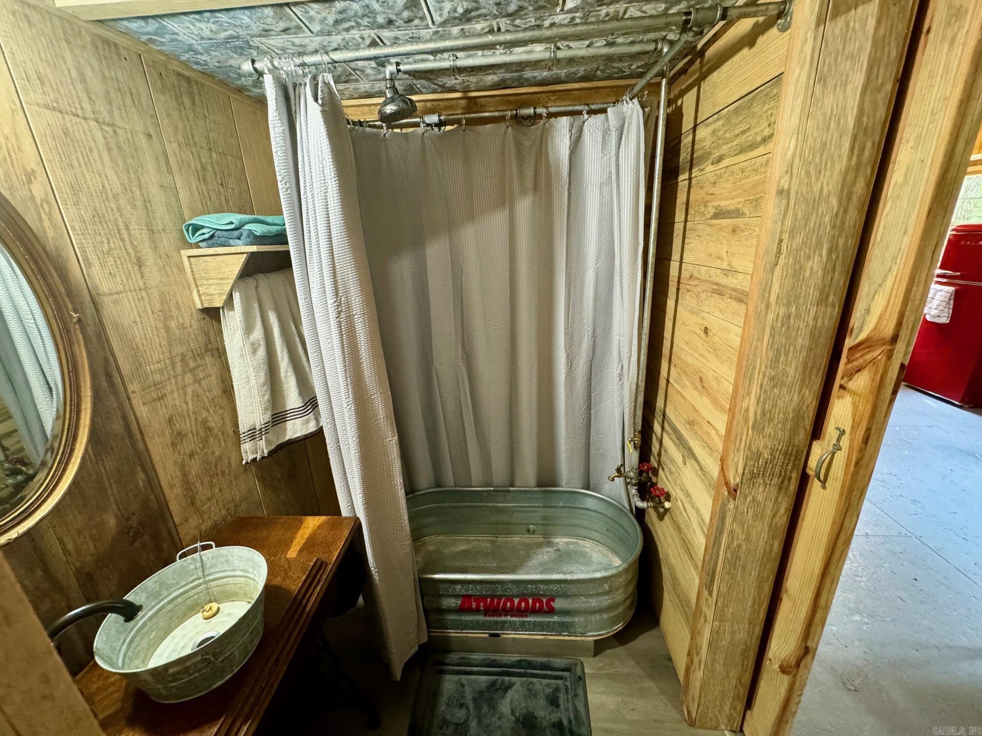 ALLEN POINT - Residential