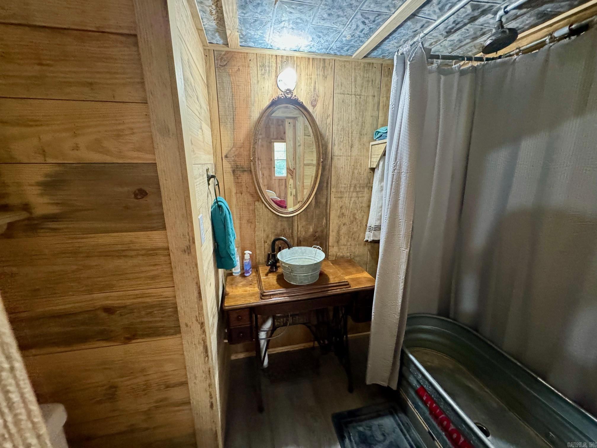 ALLEN POINT - Residential