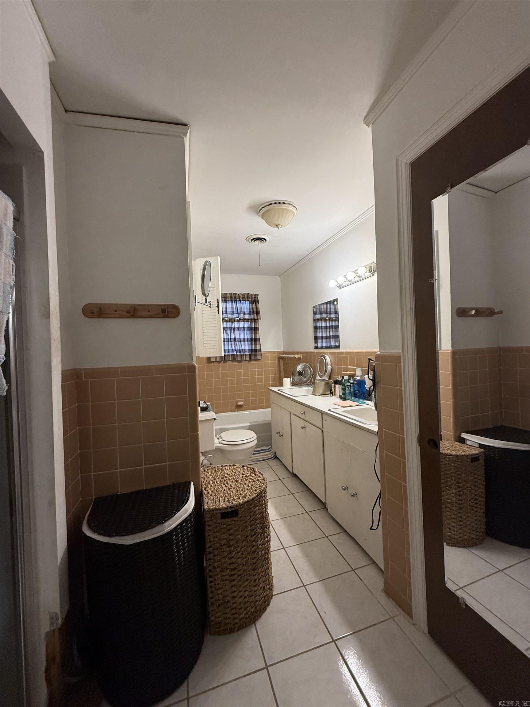 VIEW HILLS - Residential