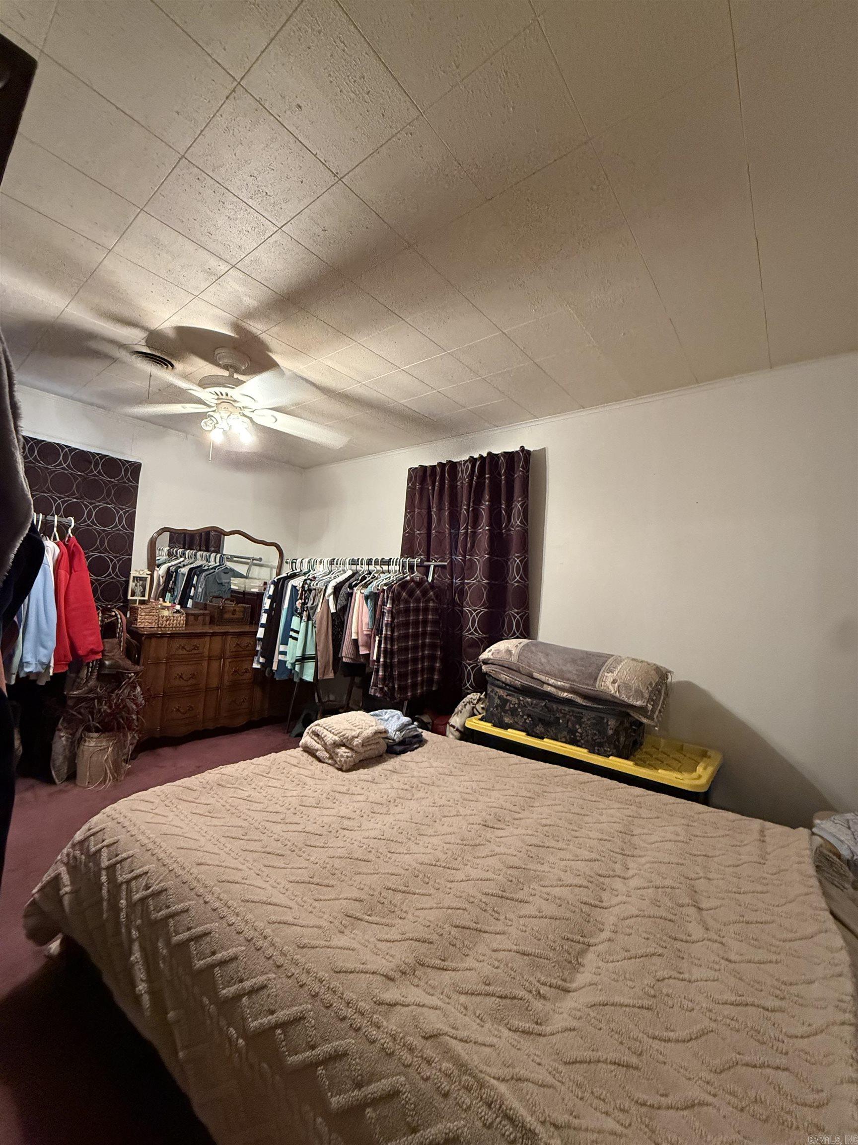 VIEW HILLS - Residential