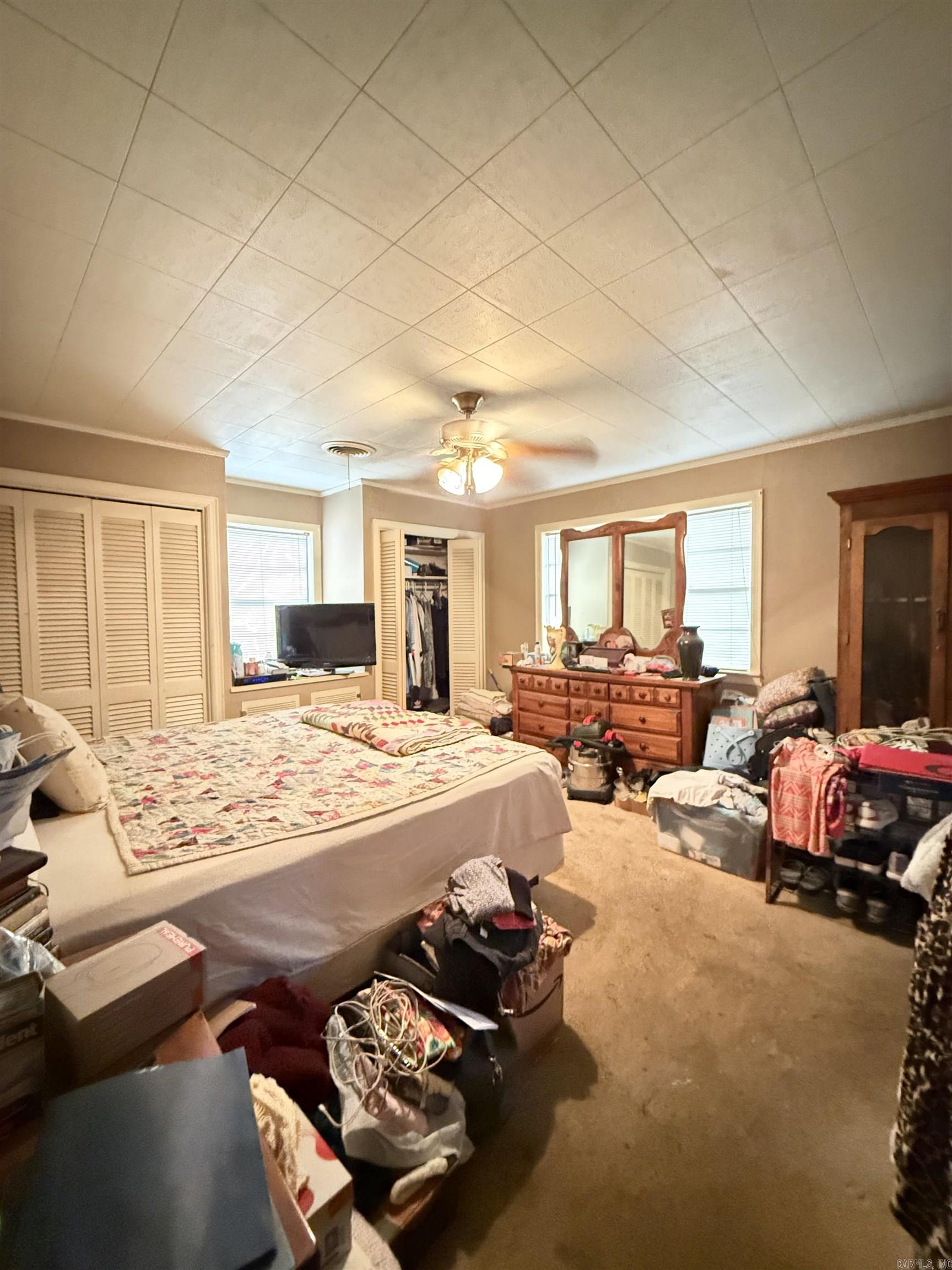 VIEW HILLS - Residential