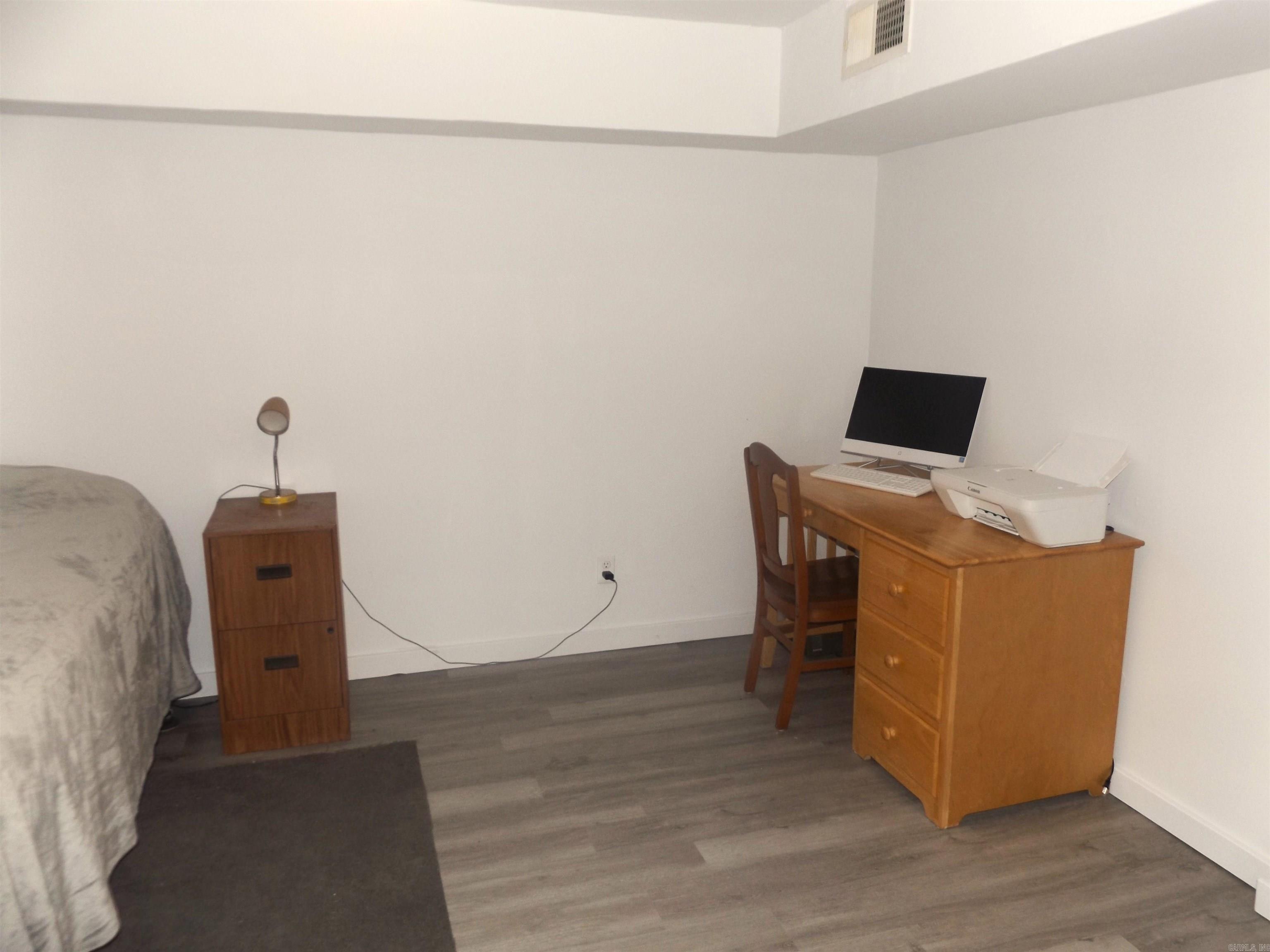 EDGEWOOD BAY - Residential