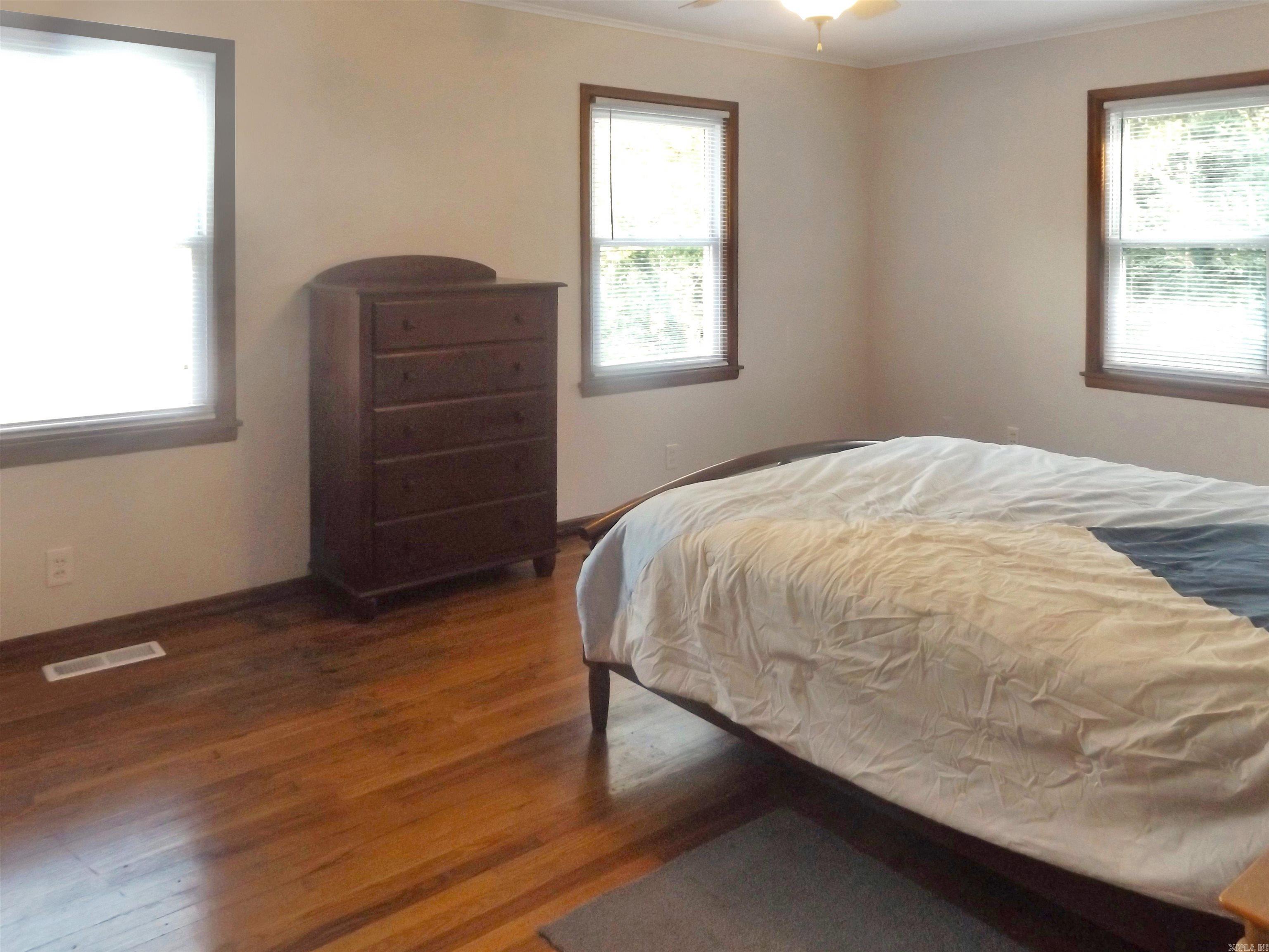 EDGEWOOD BAY - Residential