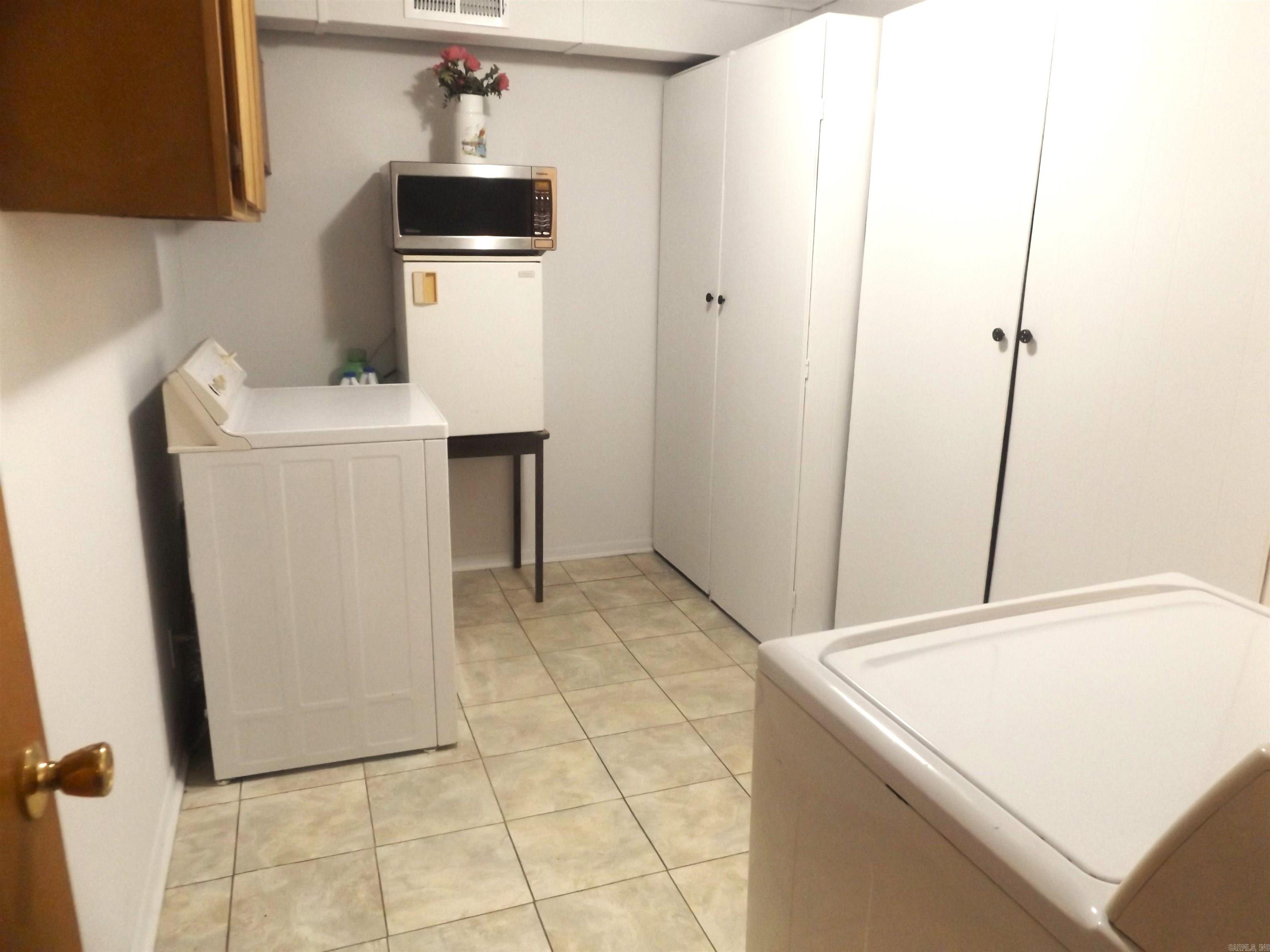 EDGEWOOD BAY - Residential