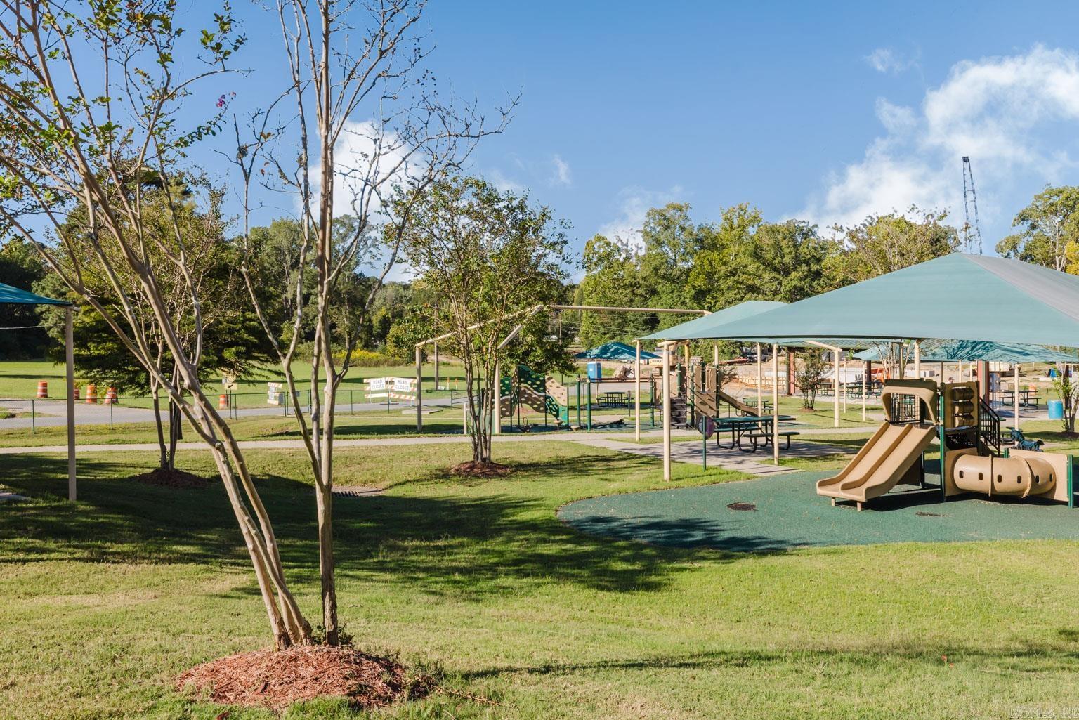 SHANNON HILLS - Residential