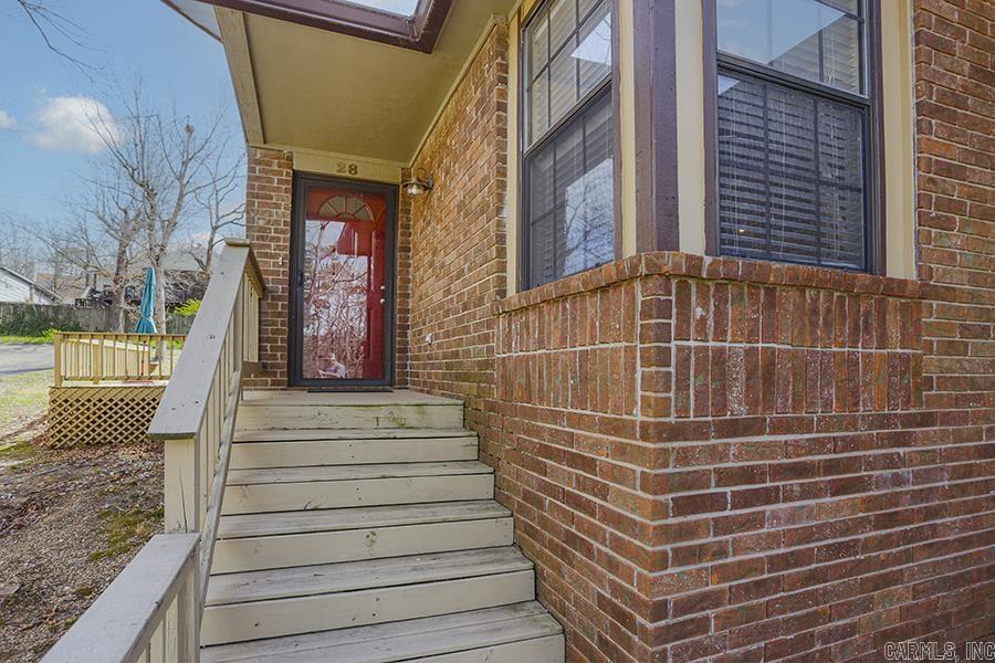 WOODLAND HILLS TO LR - Residential