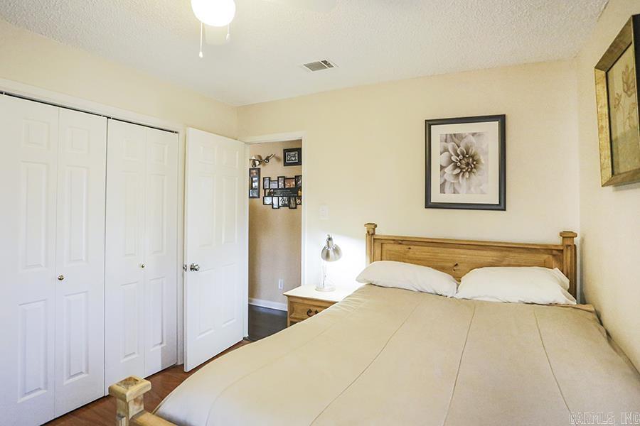 WOODLAND HILLS TO LR - Residential