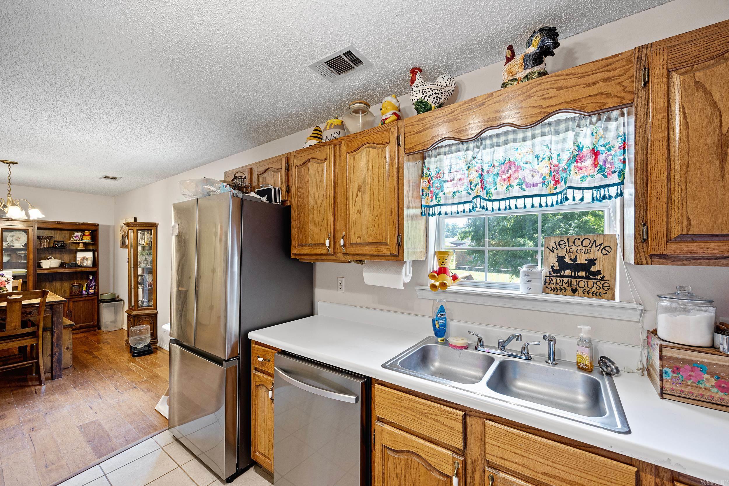 THE MEADOWS - Residential