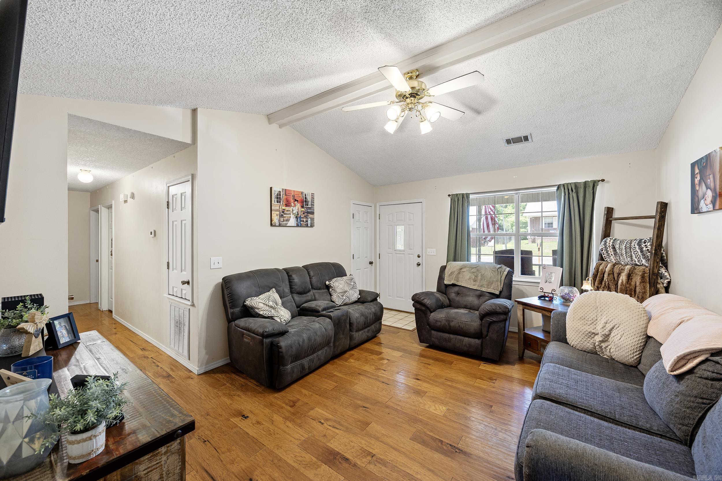 THE MEADOWS - Residential