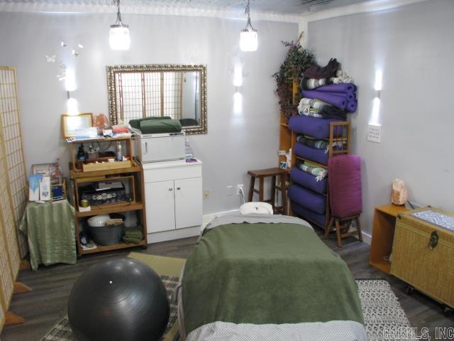 OT Cabot City - Commercial Sale