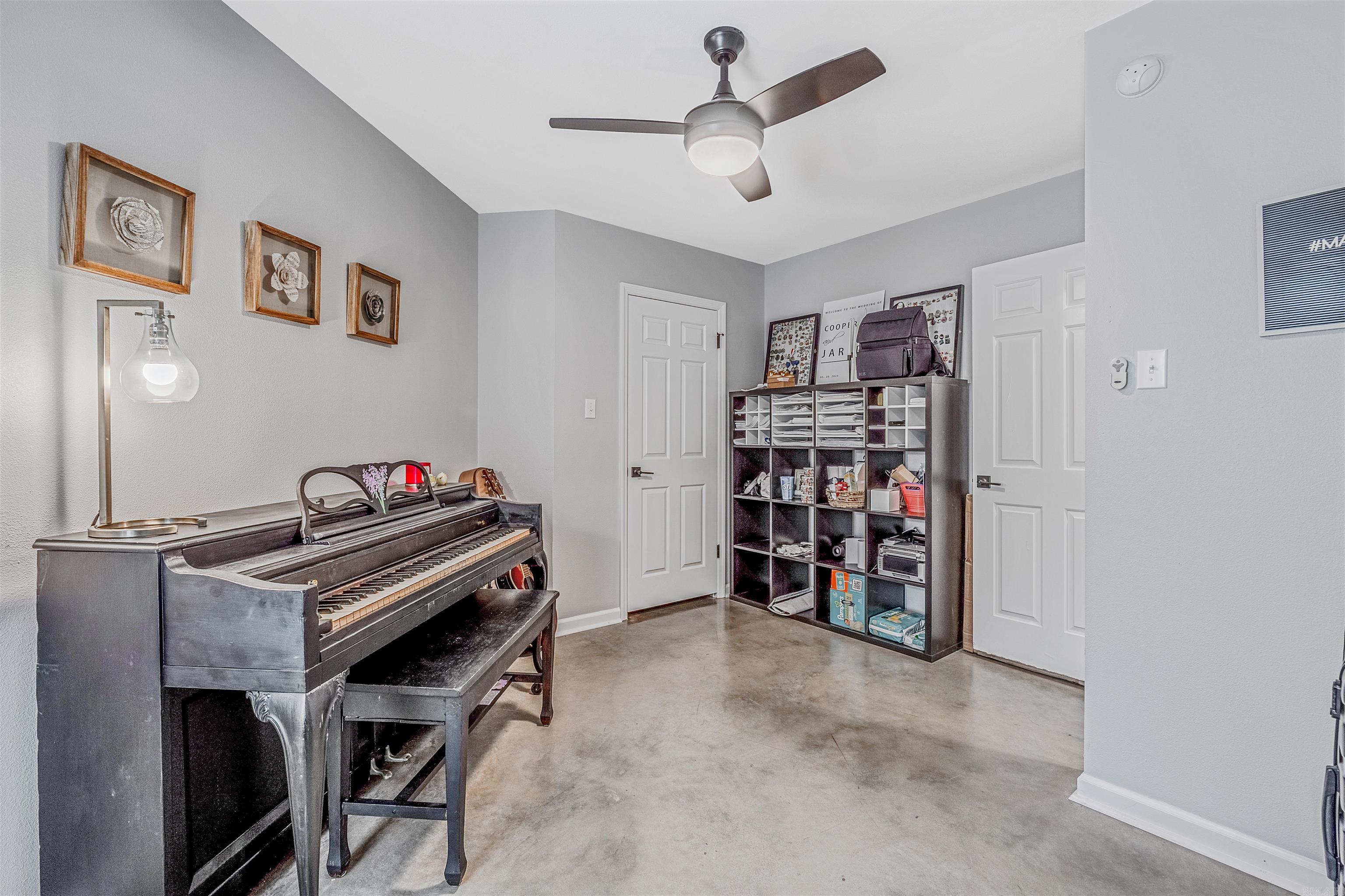 OAKMONT - Residential