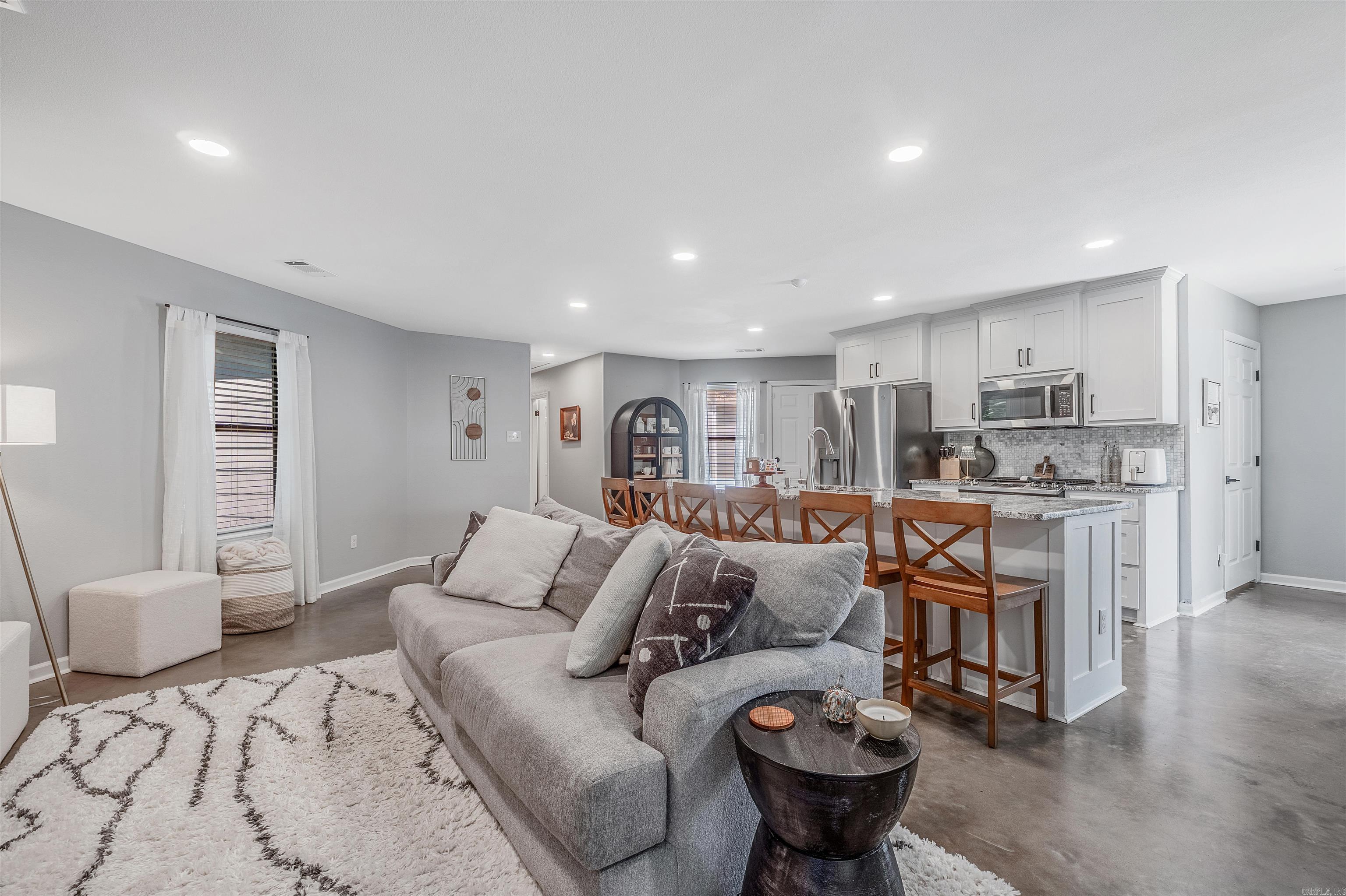 OAKMONT - Residential