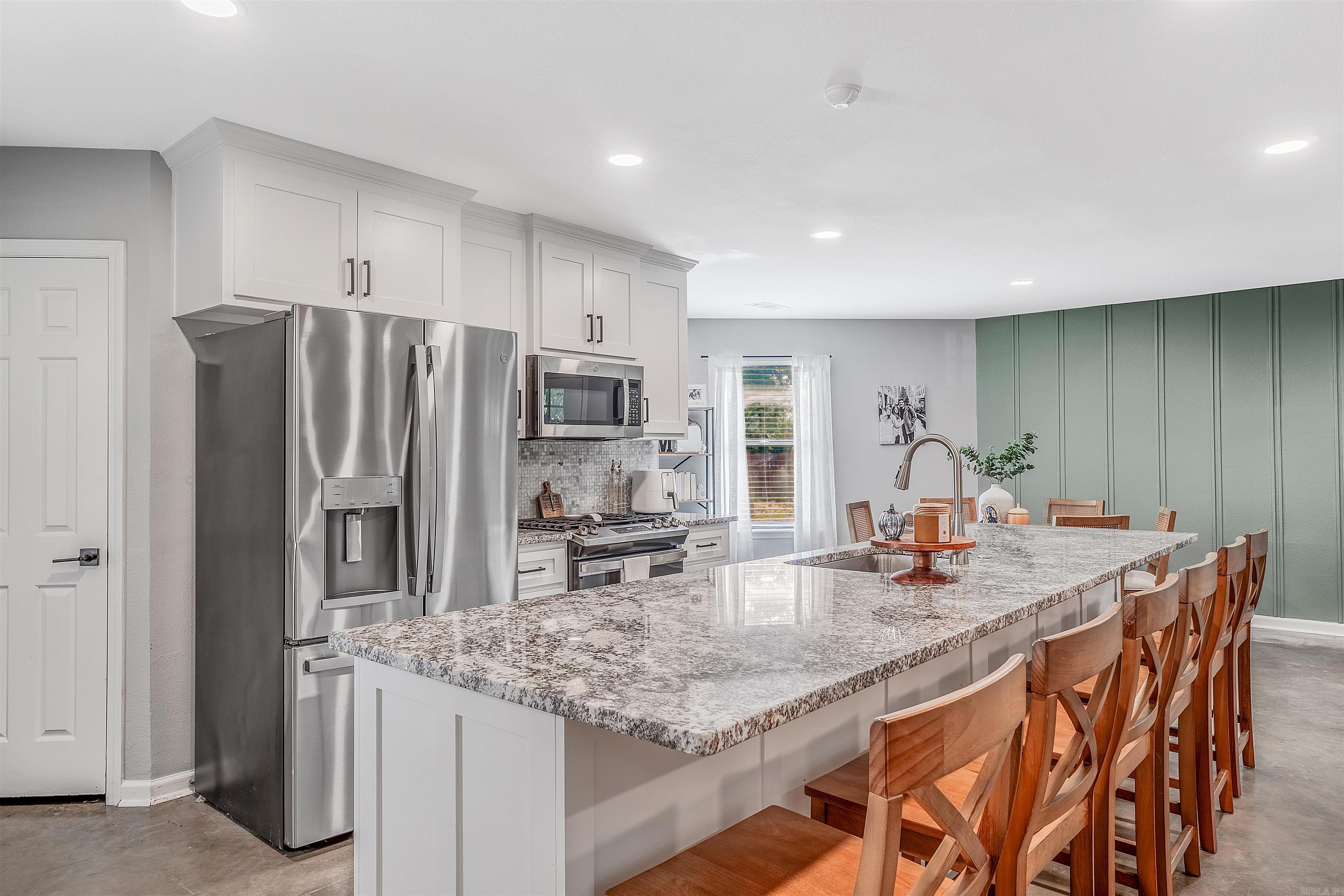 OAKMONT - Residential