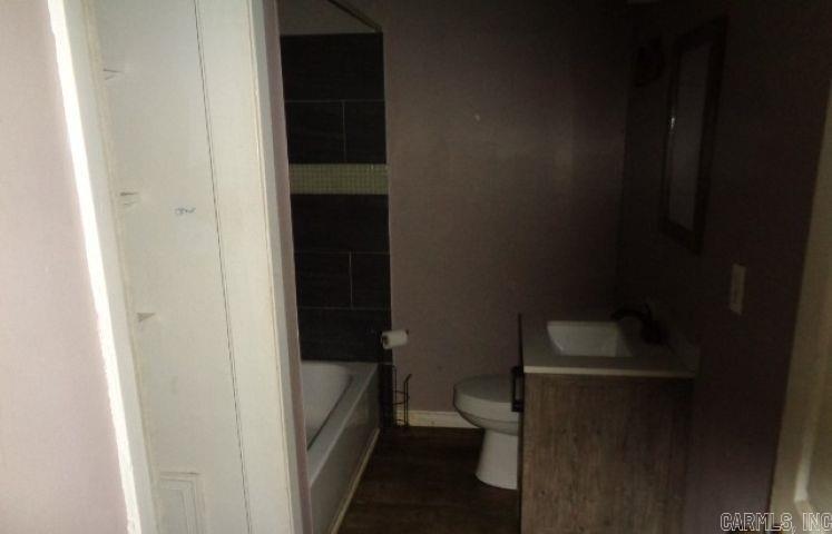 GLENVIEW - Residential