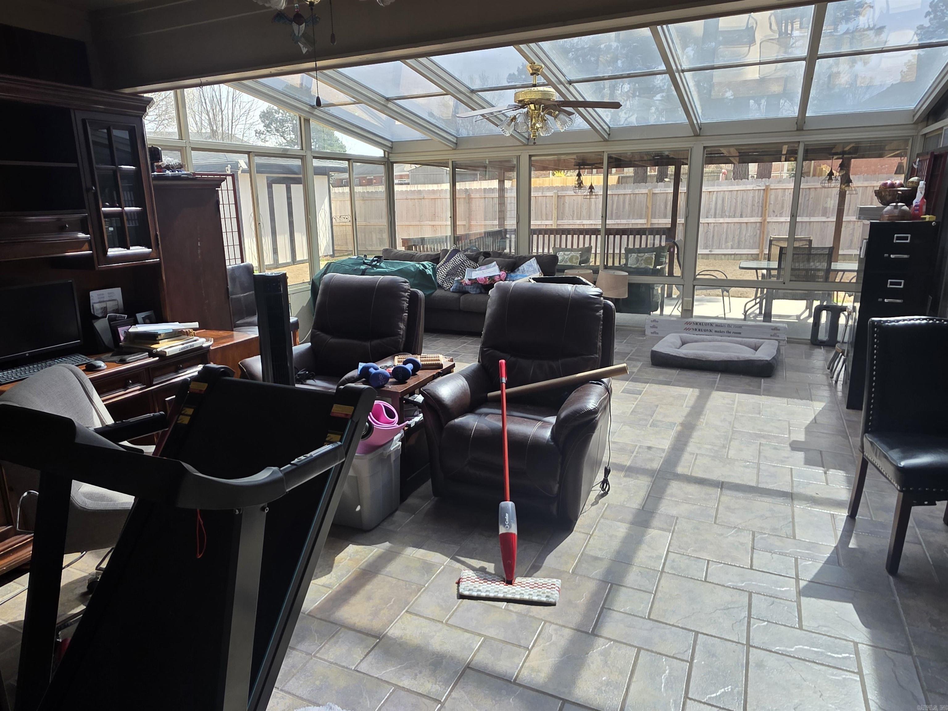 DEER RUN - Residential